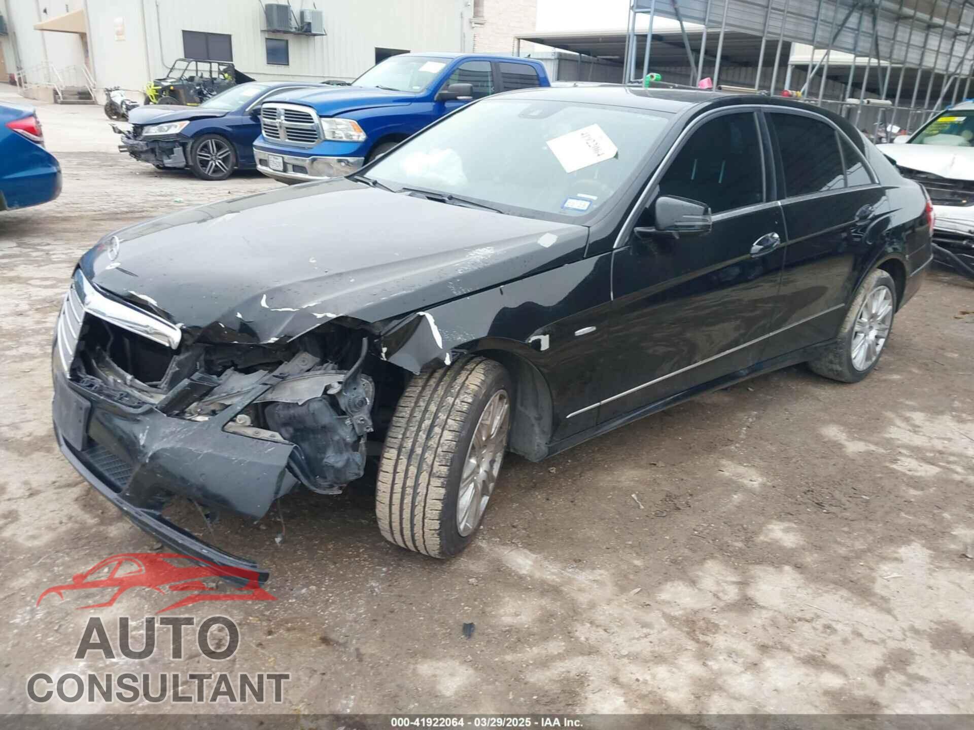 MERCEDES-BENZ E 2012 - WDDHF5KB2CA551385
