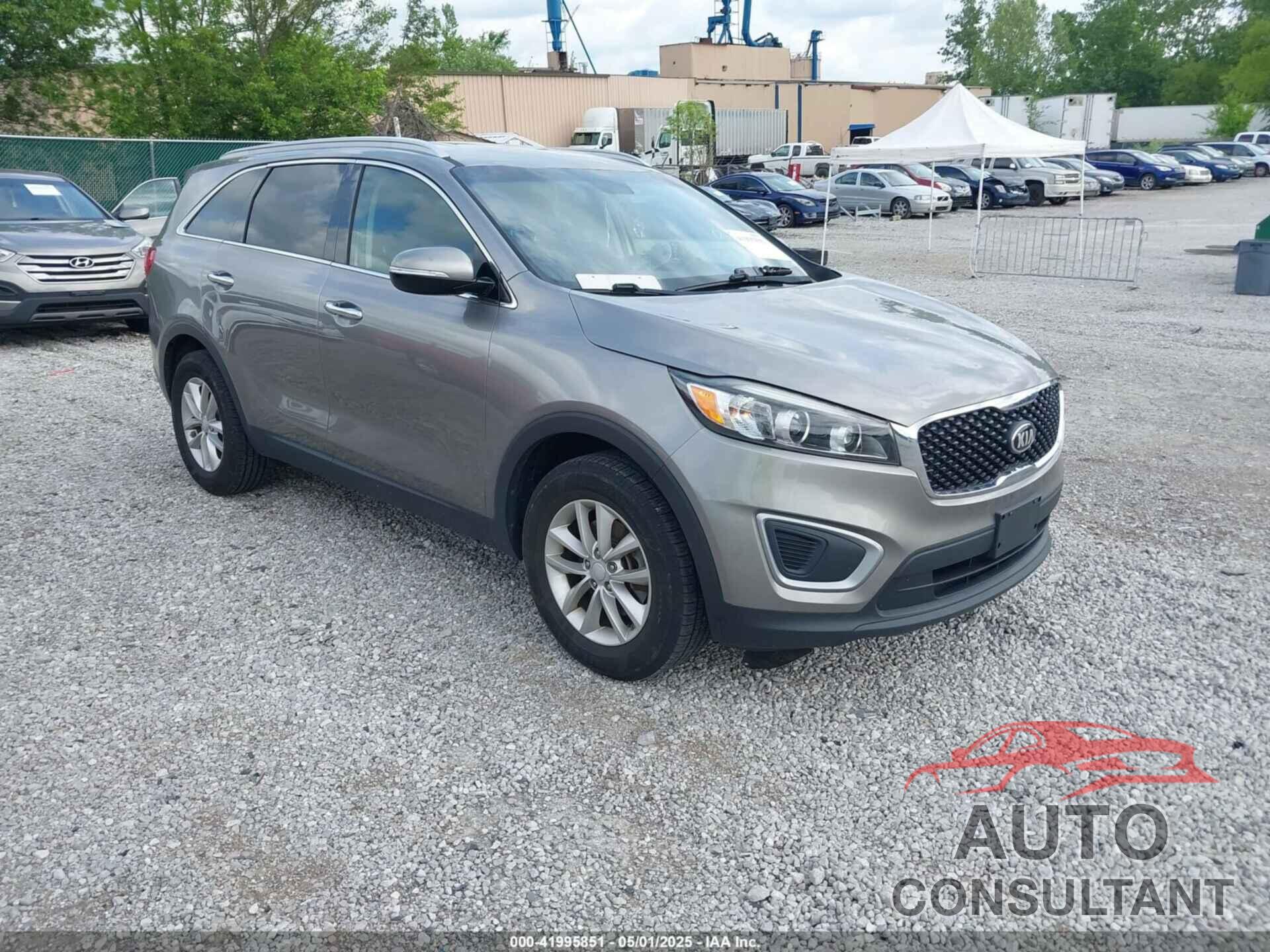 KIA SORENTO 2017 - 5XYPG4A31HG265364