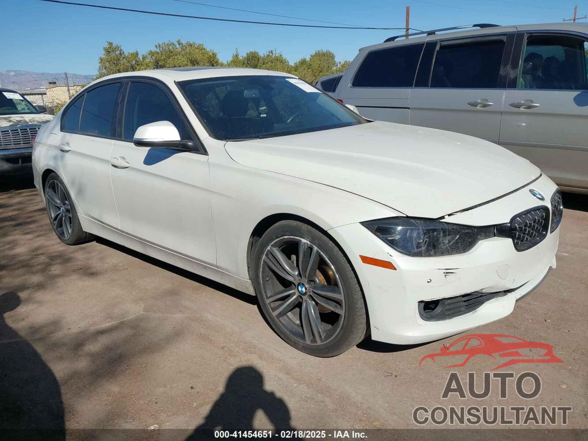 BMW 328I 2014 - WBA3C1C54EK112827