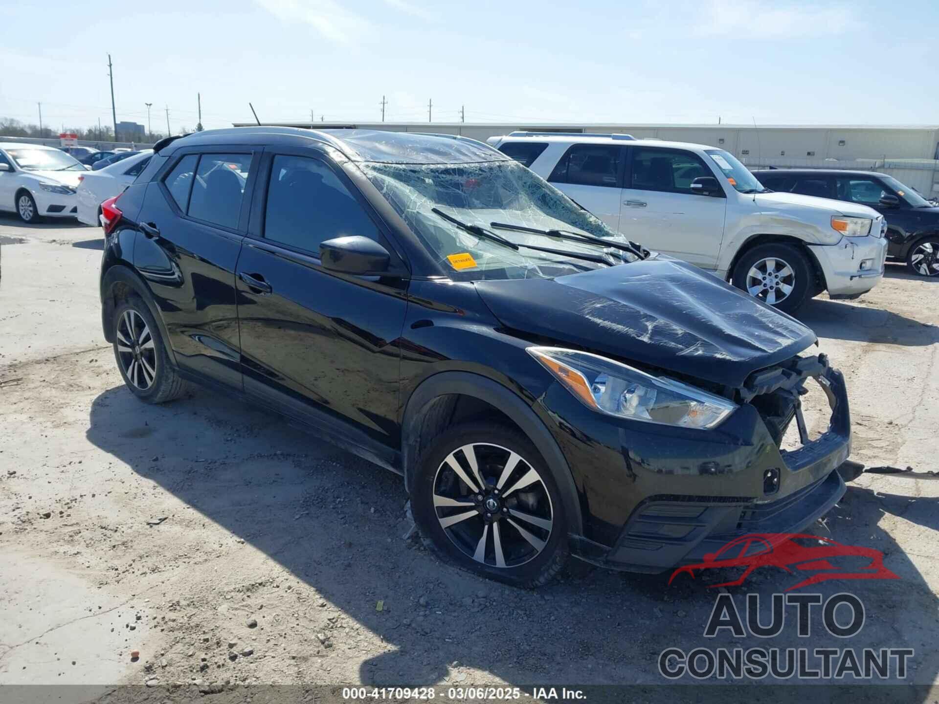 NISSAN KICKS 2018 - 3N1CP5CU6JL510350