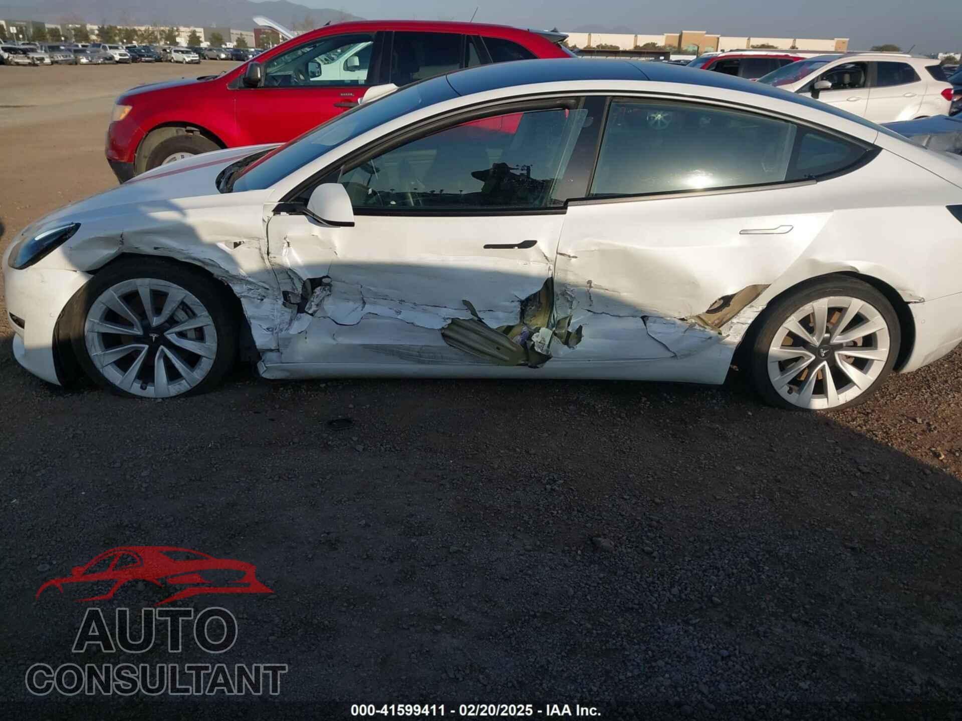 TESLA MODEL 3 2021 - 5YJ3E1EB0MF936609