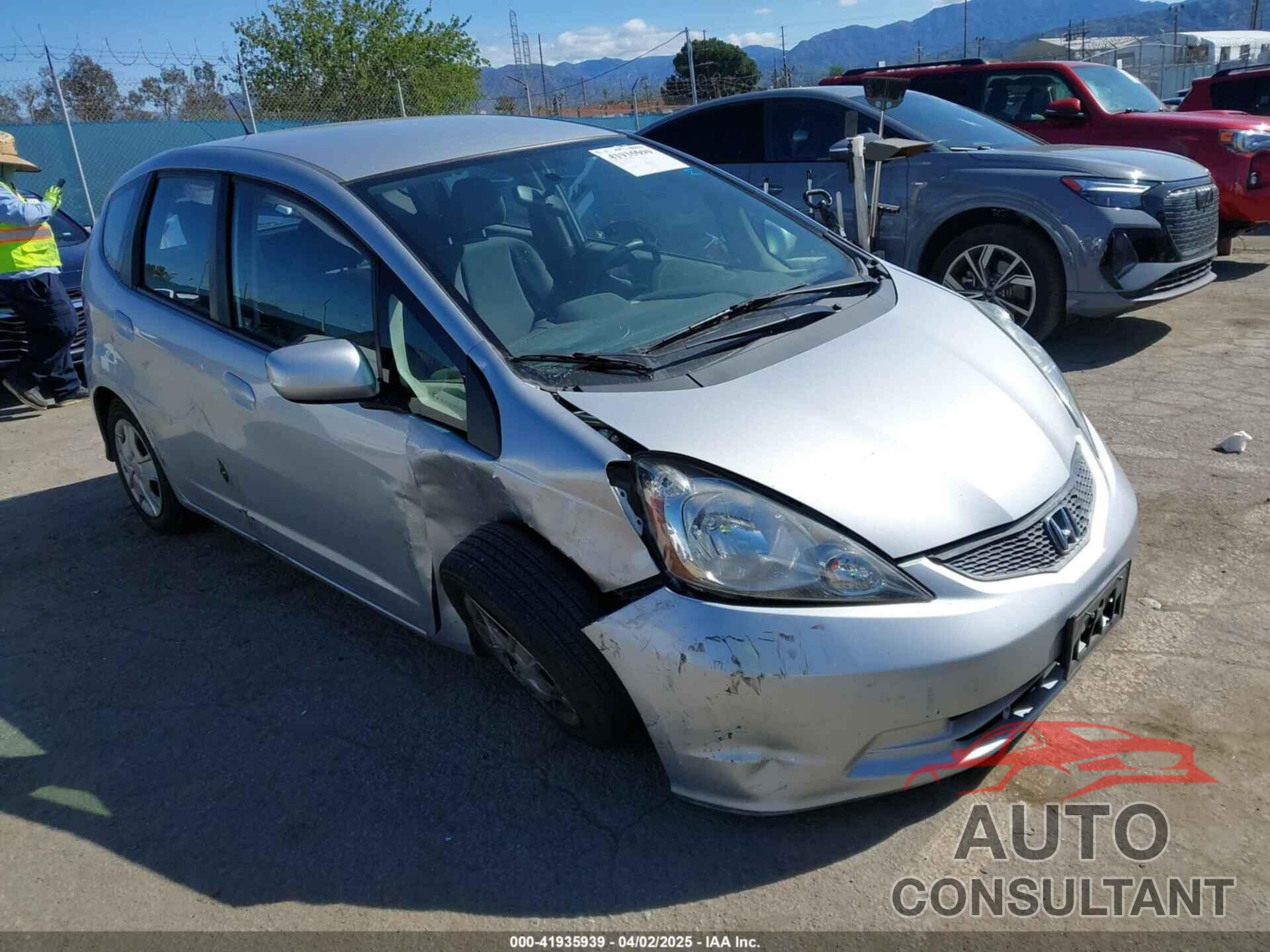 HONDA FIT 2012 - JHMGE8H35CC025295