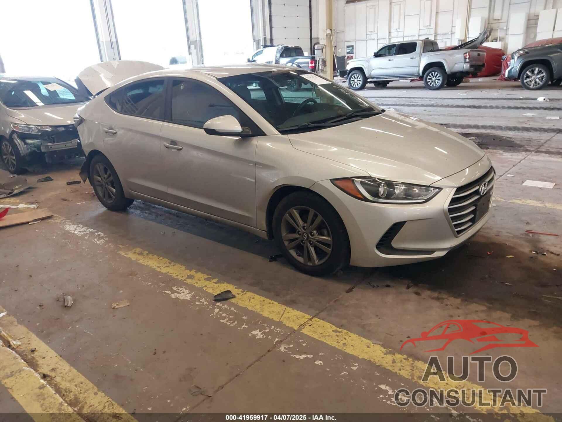 HYUNDAI ELANTRA 2018 - 5NPD84LF2JH296774