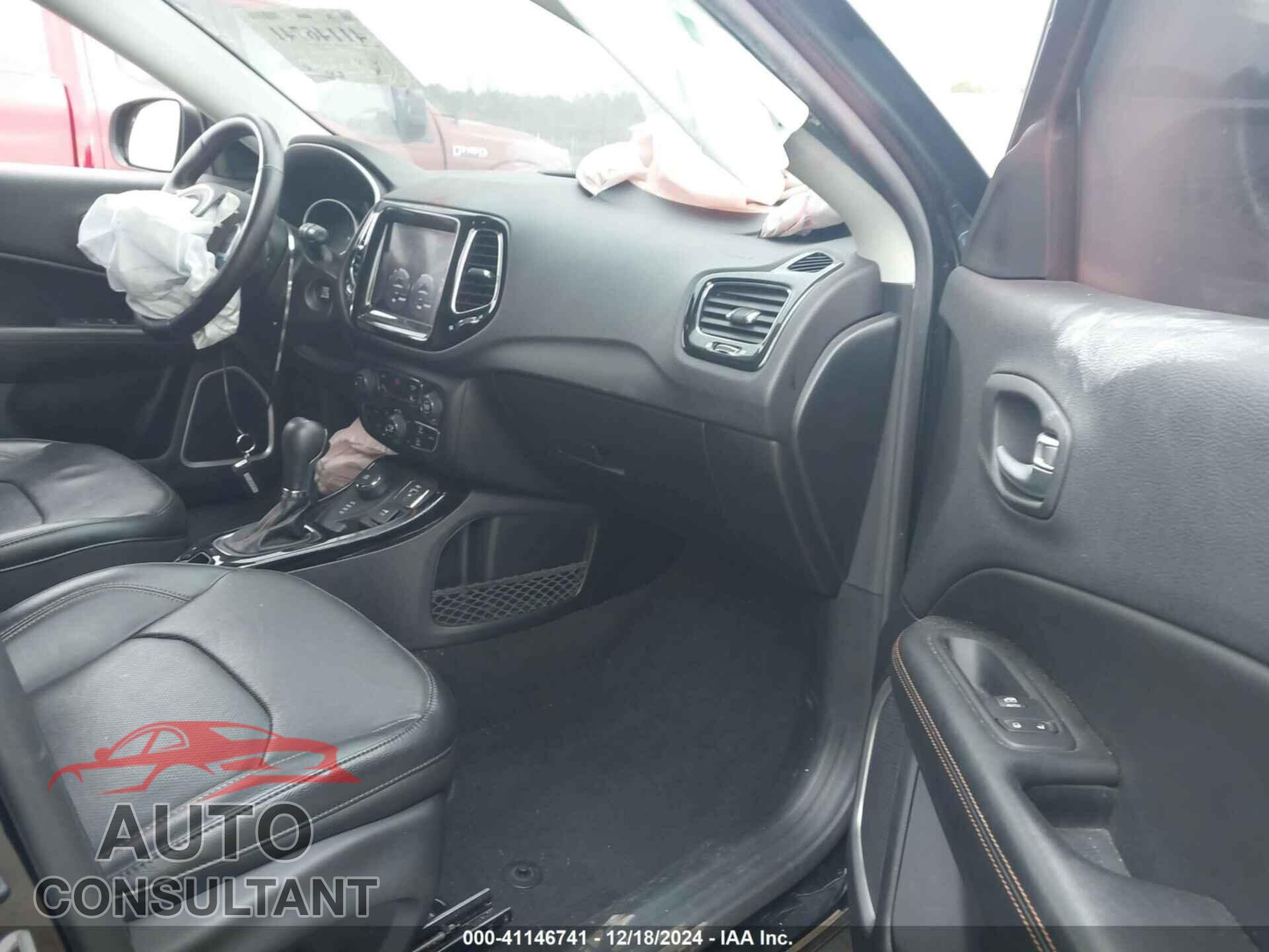 JEEP COMPASS 2020 - 3C4NJDCB0LT236193