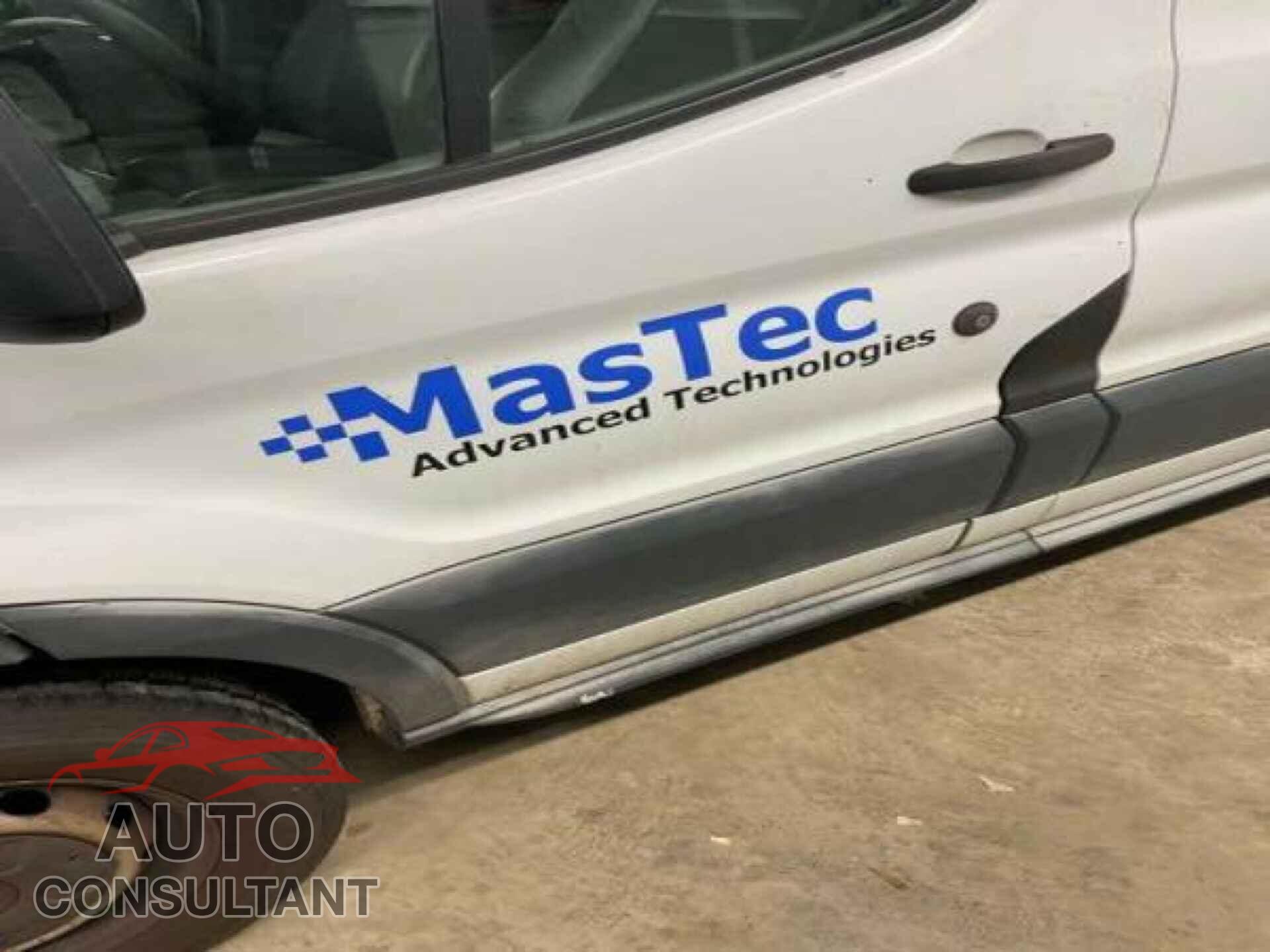 FORD TRANSIT 2015 - 1FTNE1YM4FKB00989