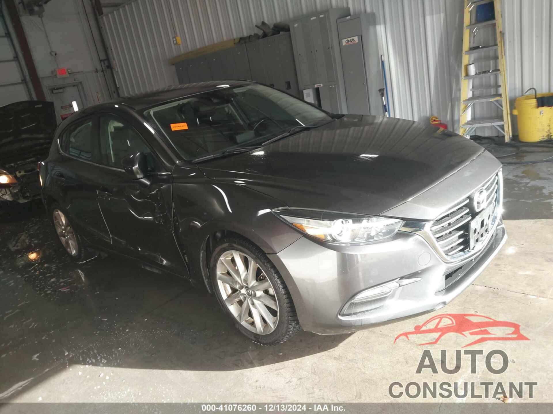 MAZDA MAZDA3 2017 - 3MZBN1L74HM108703