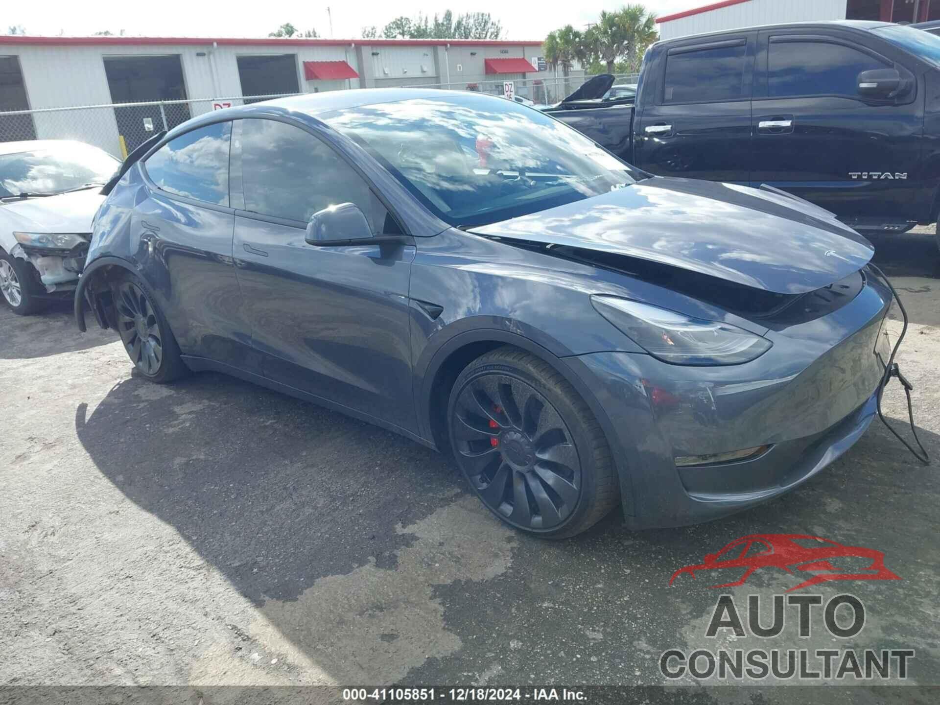 TESLA MODEL Y 2023 - 7SAYGDEF2PF795036