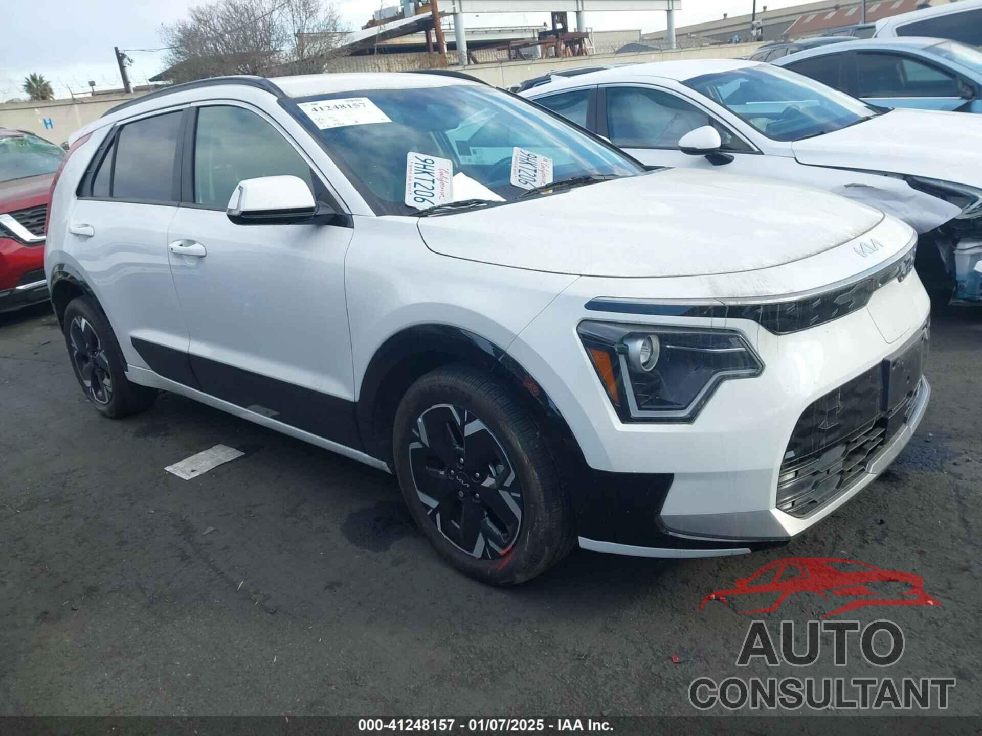 KIA NIRO 2023 - KNDCR3L12P5066314