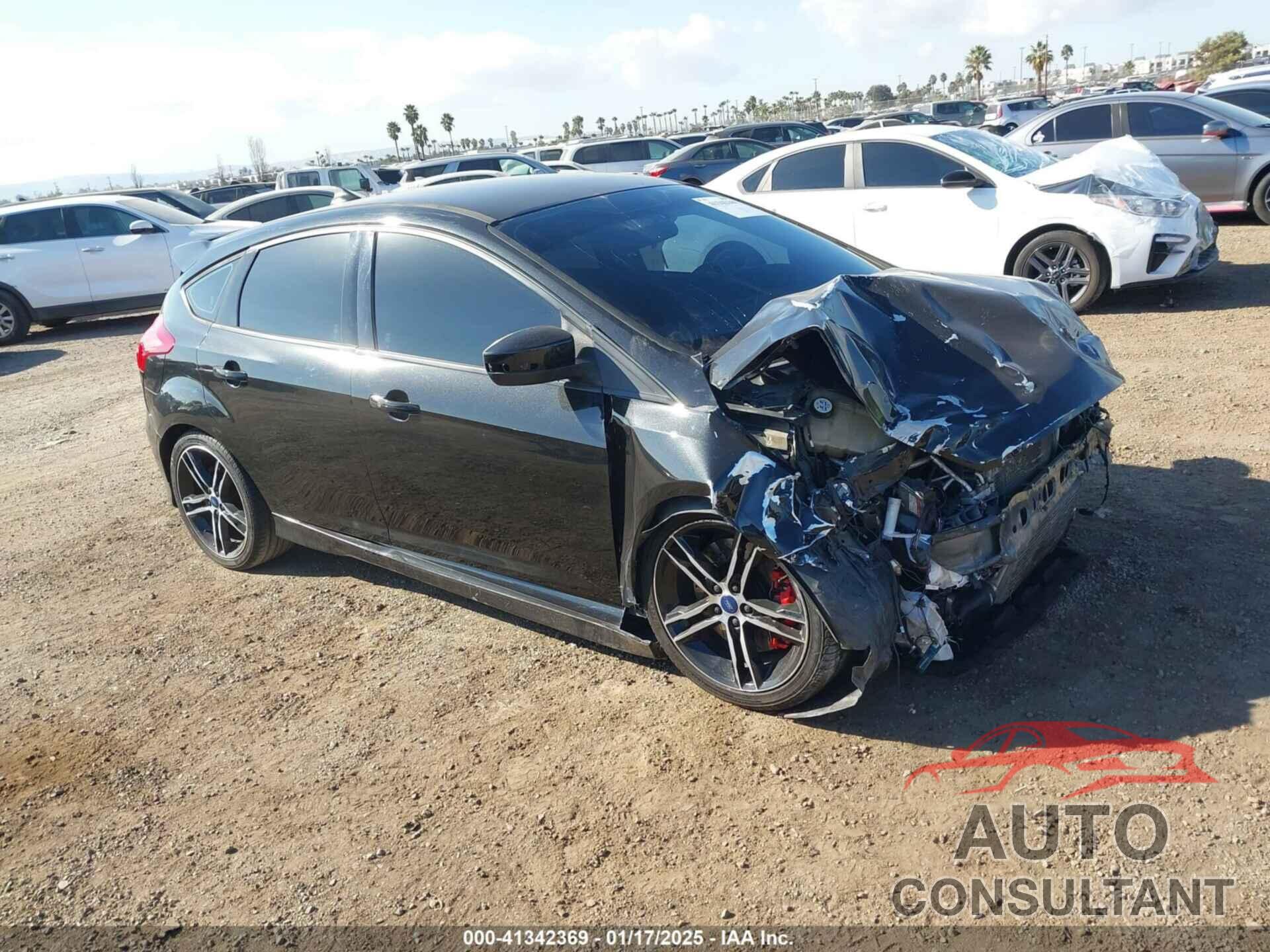 FORD FOCUS ST 2015 - 1FADP3L96FL221639