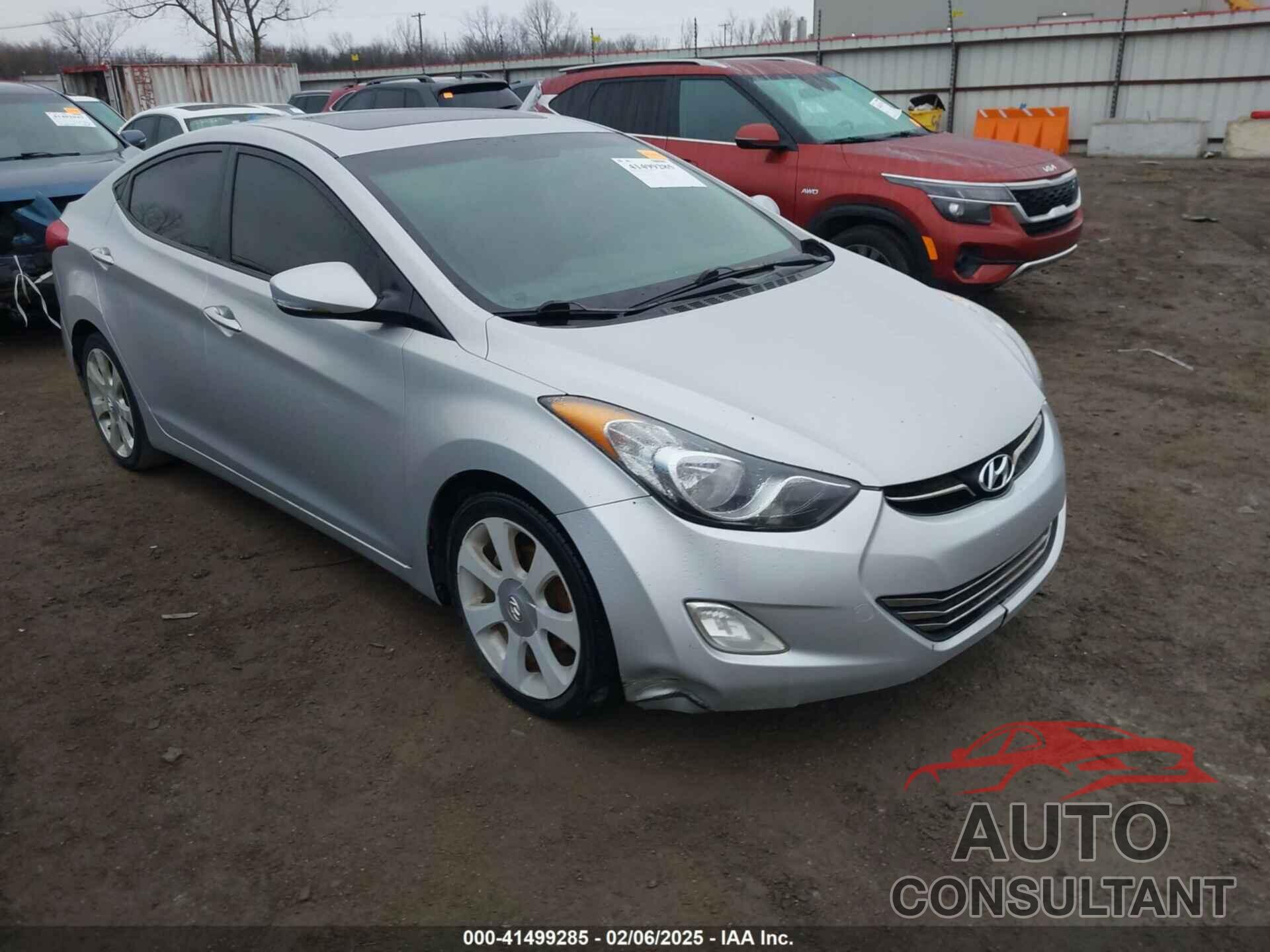 HYUNDAI ELANTRA 2012 - KMHDH4AE8CU317996