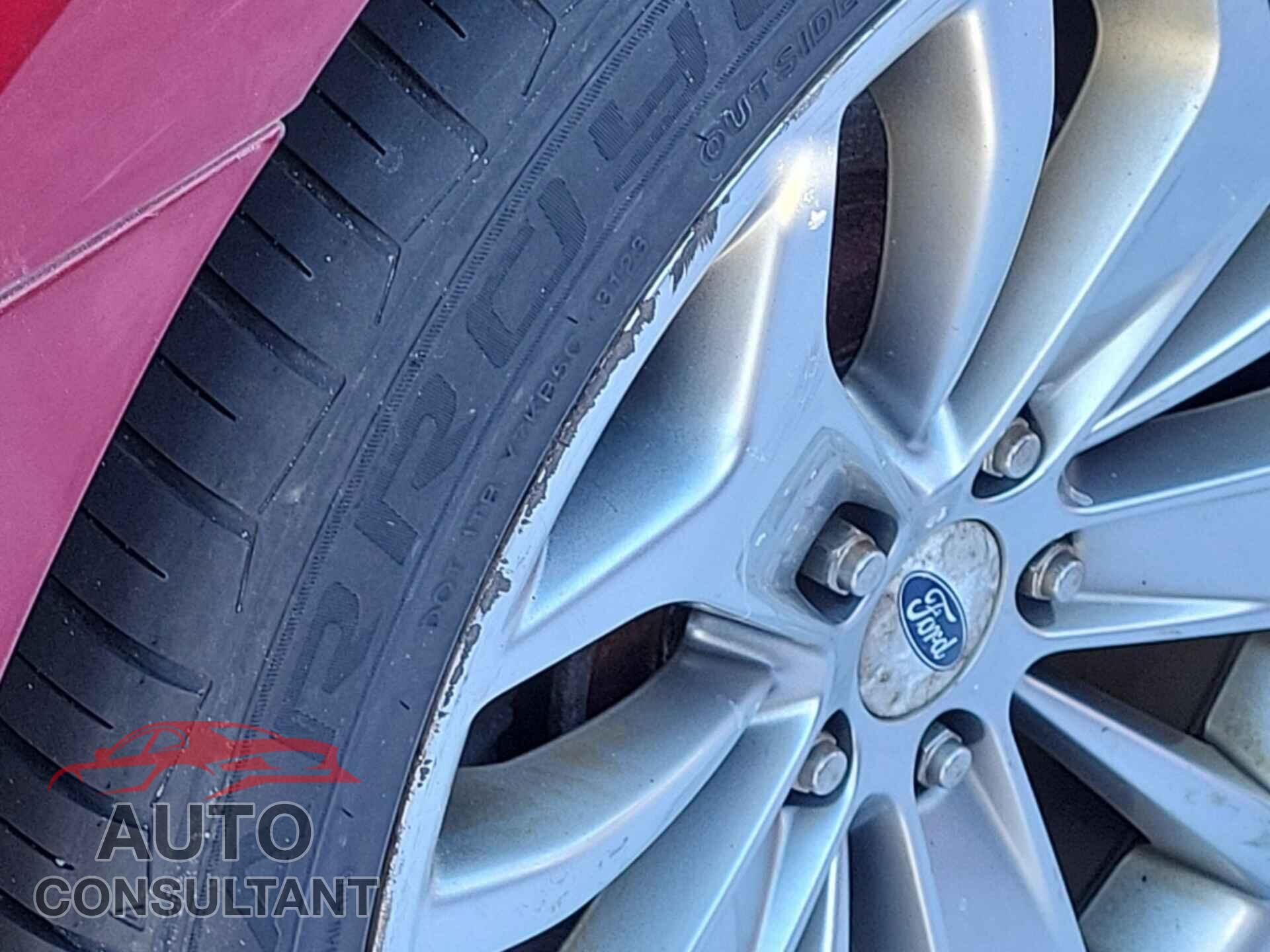 FORD TAURUS 2017 - 1FAHP2F87HG105893