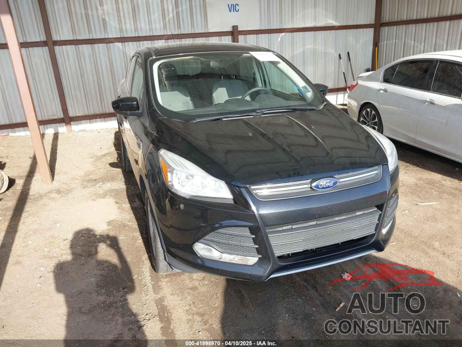 FORD ESCAPE 2016 - 1FMCU9GX5GUB10548