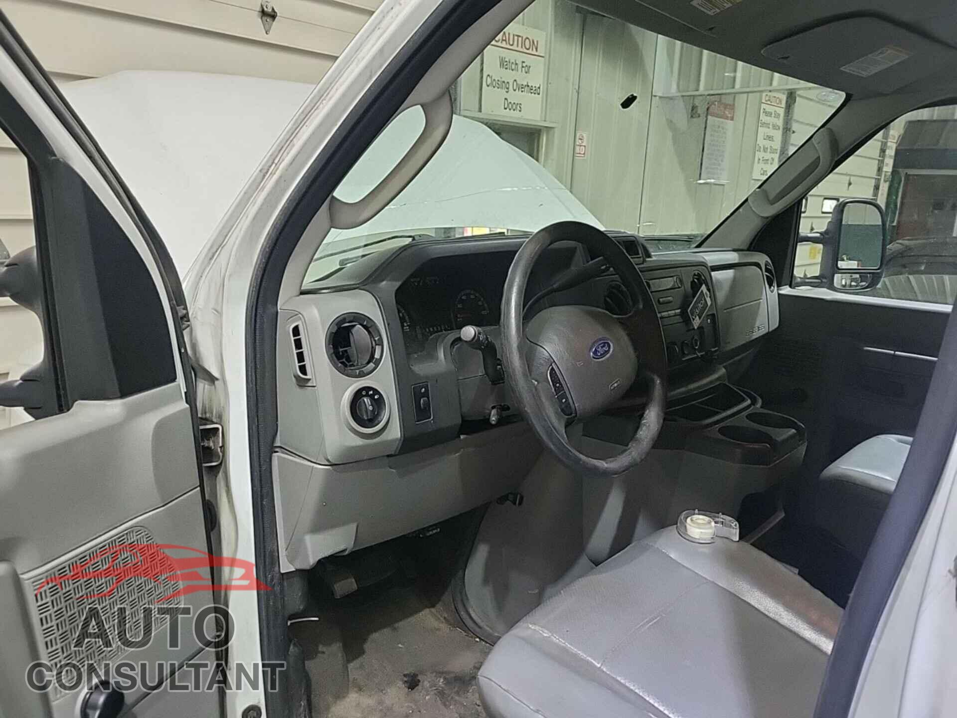 FORD ECONOLINE 2014 - 1FDWE3FL8EDB09882