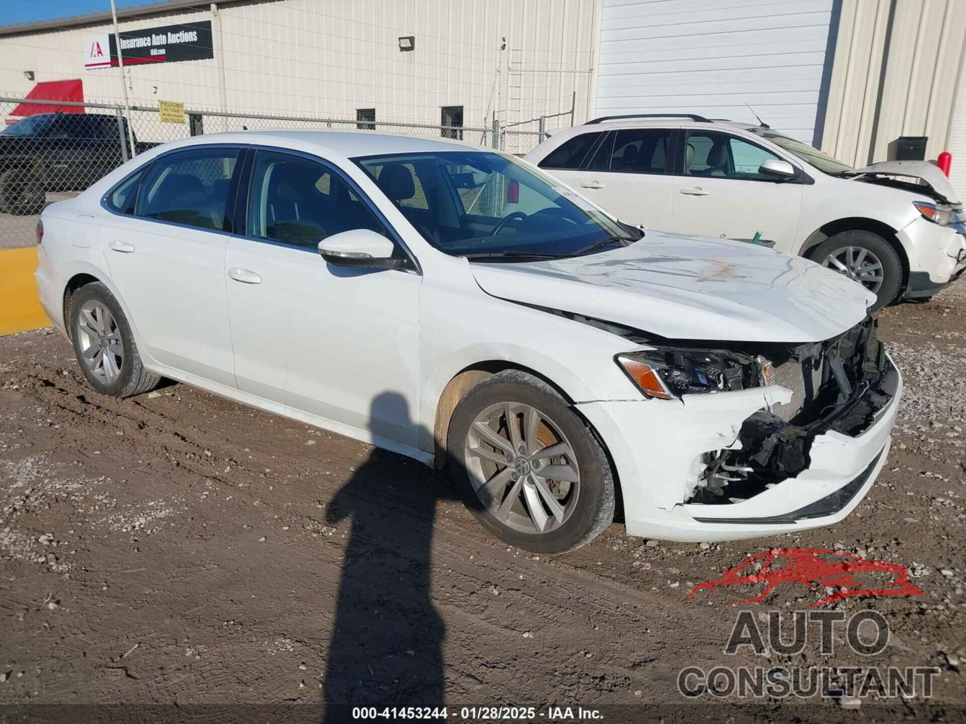 VOLKSWAGEN PASSAT 2020 - 1VWSA7A3XLC020859