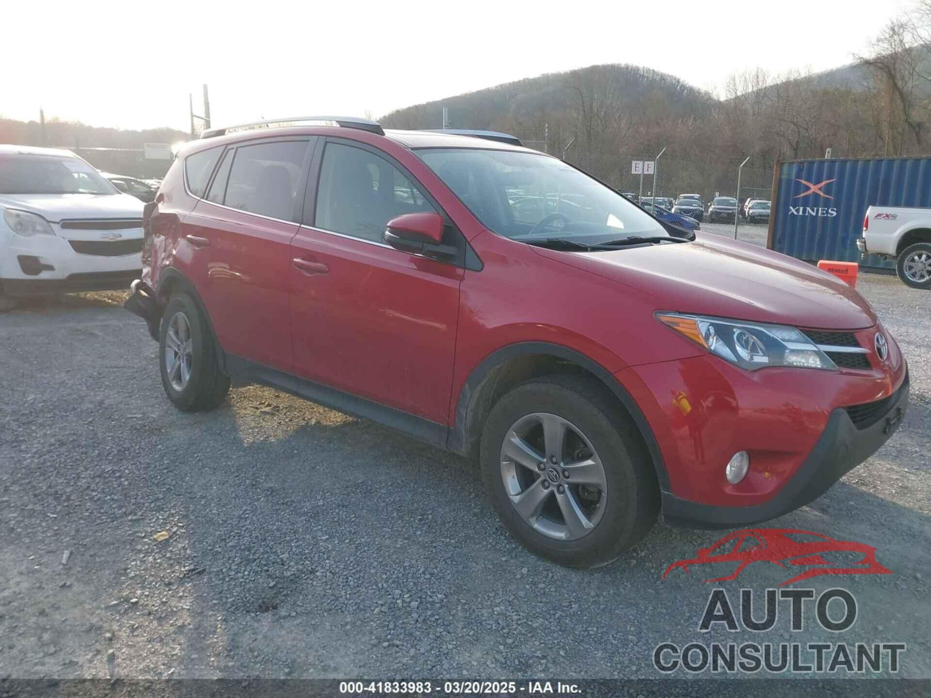 TOYOTA RAV4 2015 - JTMRFREV6FD156480
