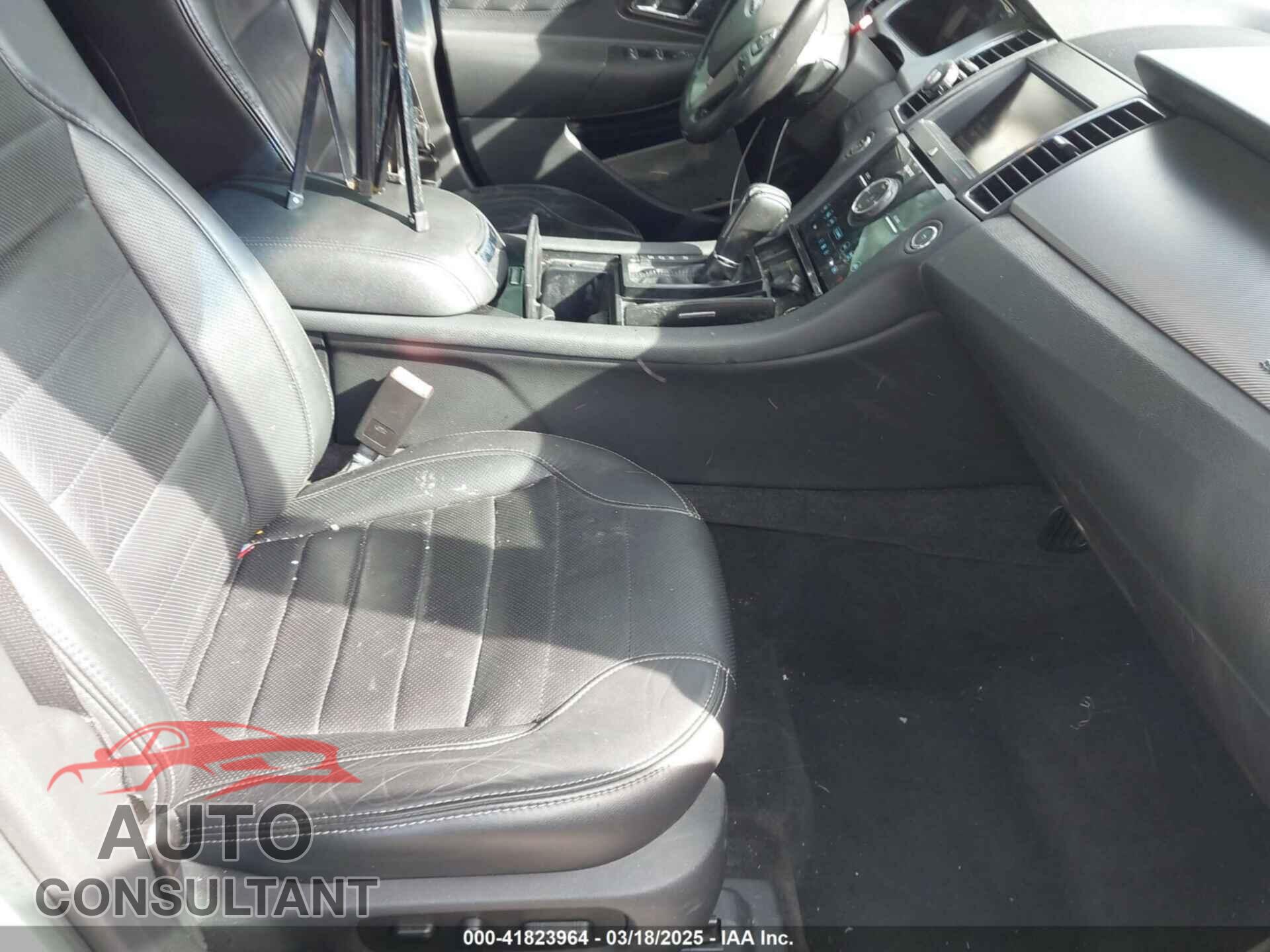 FORD TAURUS 2015 - 1FAHP2KT8FG202995