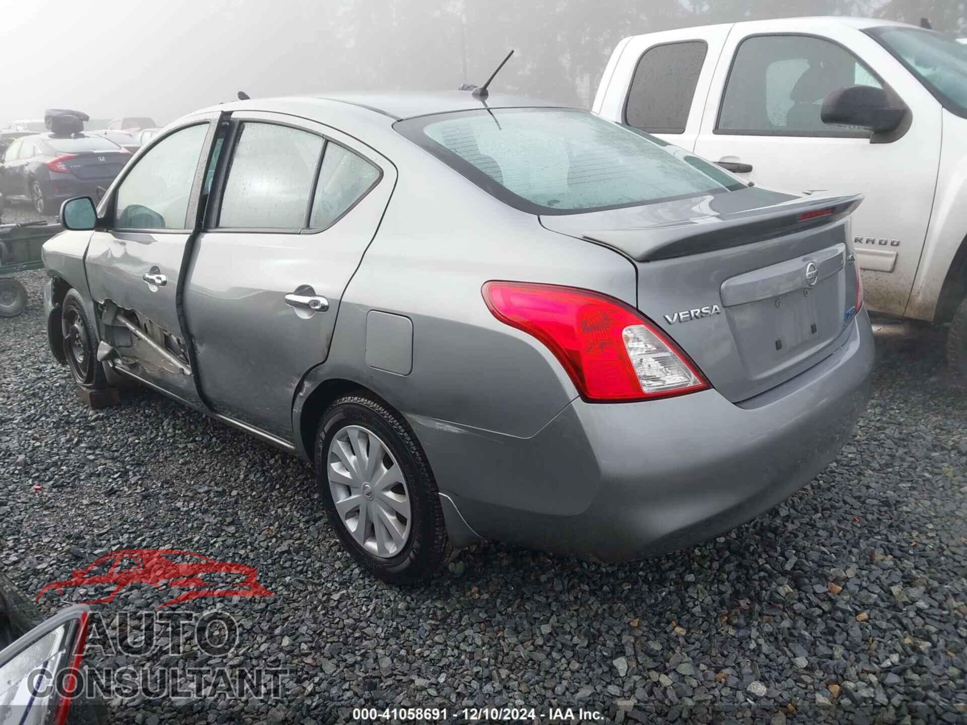 NISSAN VERSA 2013 - 3N1CN7AP4DL876830