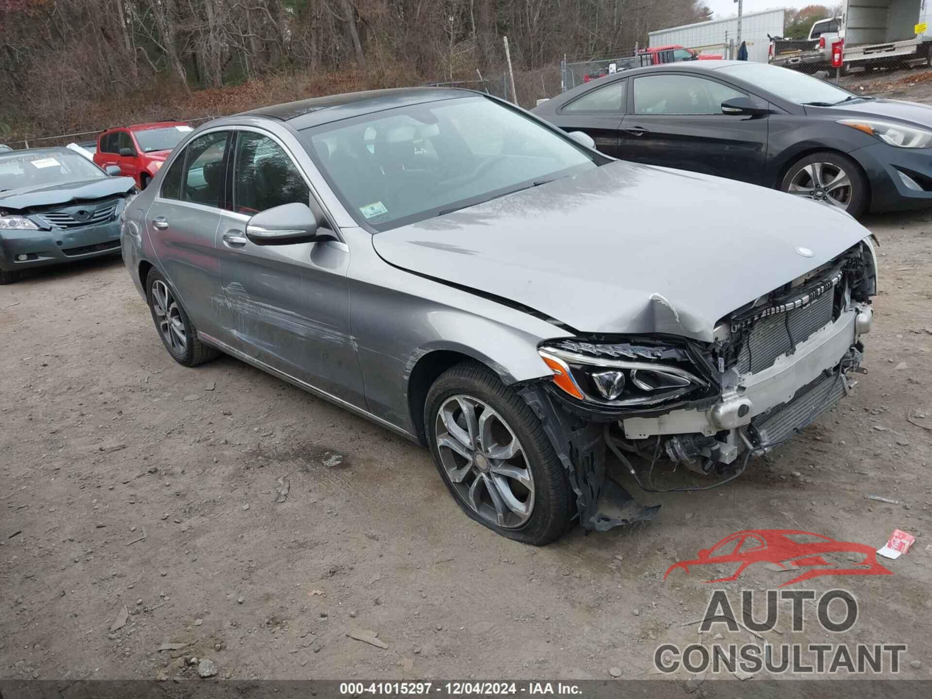MERCEDES-BENZ C 300 2015 - 55SWF4KBXFU009229