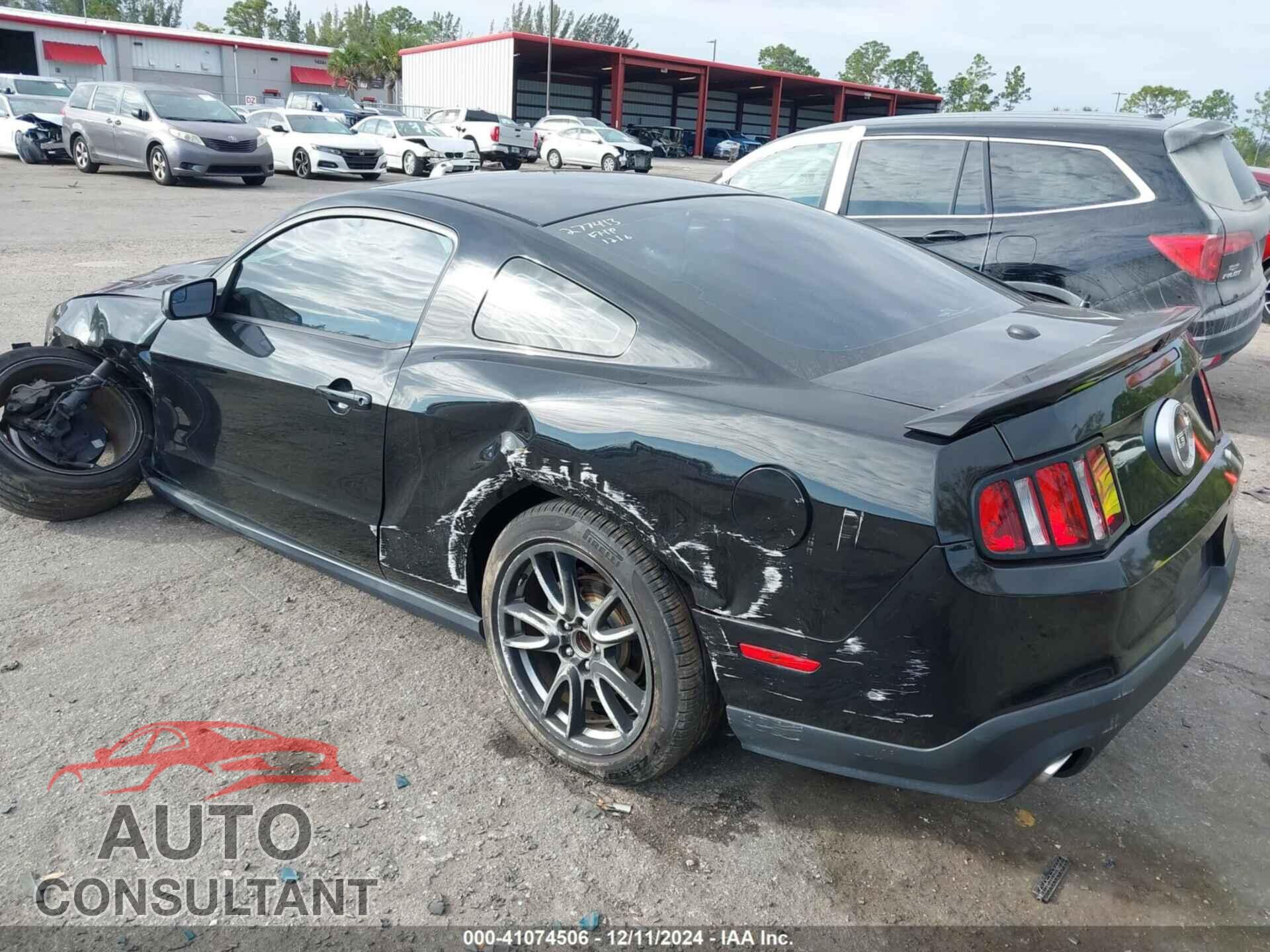 FORD MUSTANG 2012 - 1ZVBP8CF5C5277413