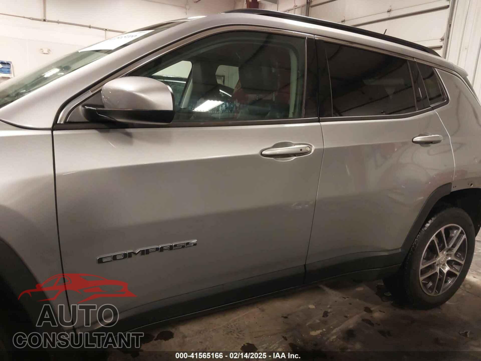 JEEP COMPASS 2019 - 3C4NJDBB6KT812711