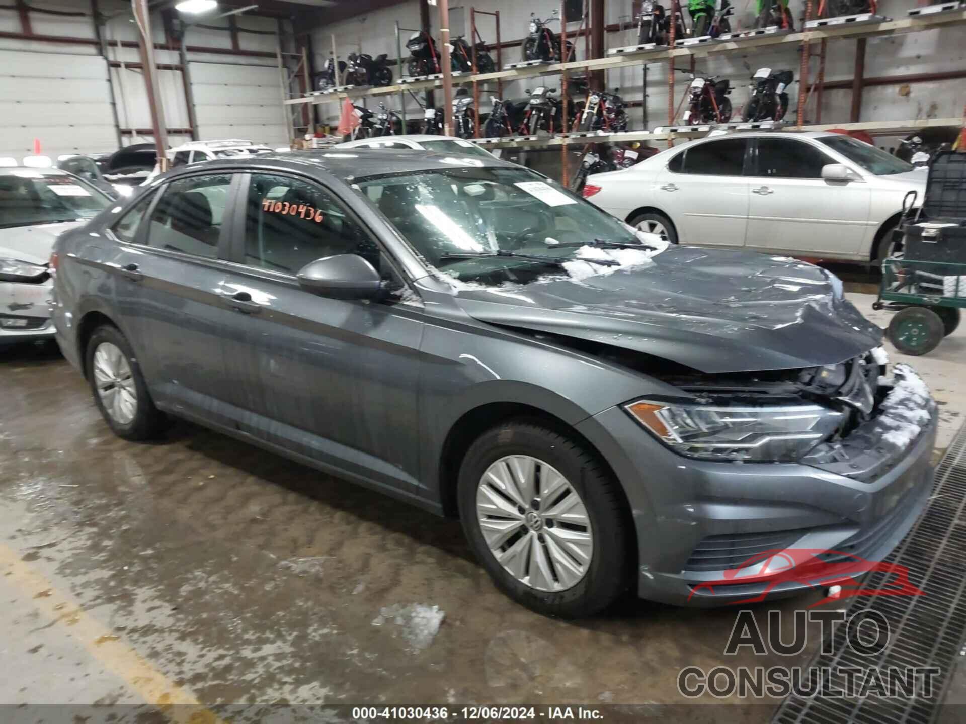 VOLKSWAGEN JETTA 2019 - 3VWC57BU4KM050887