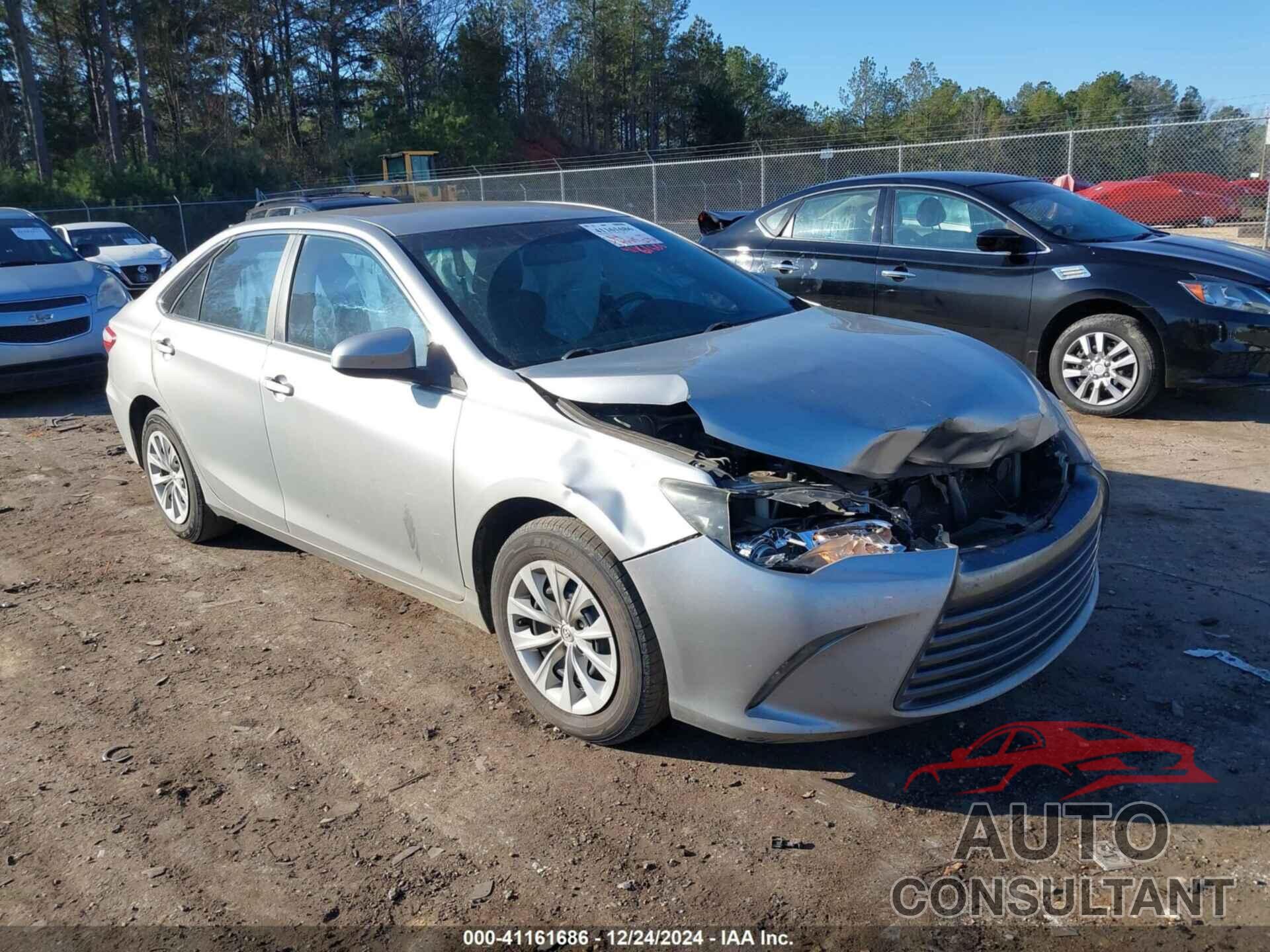 TOYOTA CAMRY 2016 - 4T4BF1FK3GR567801