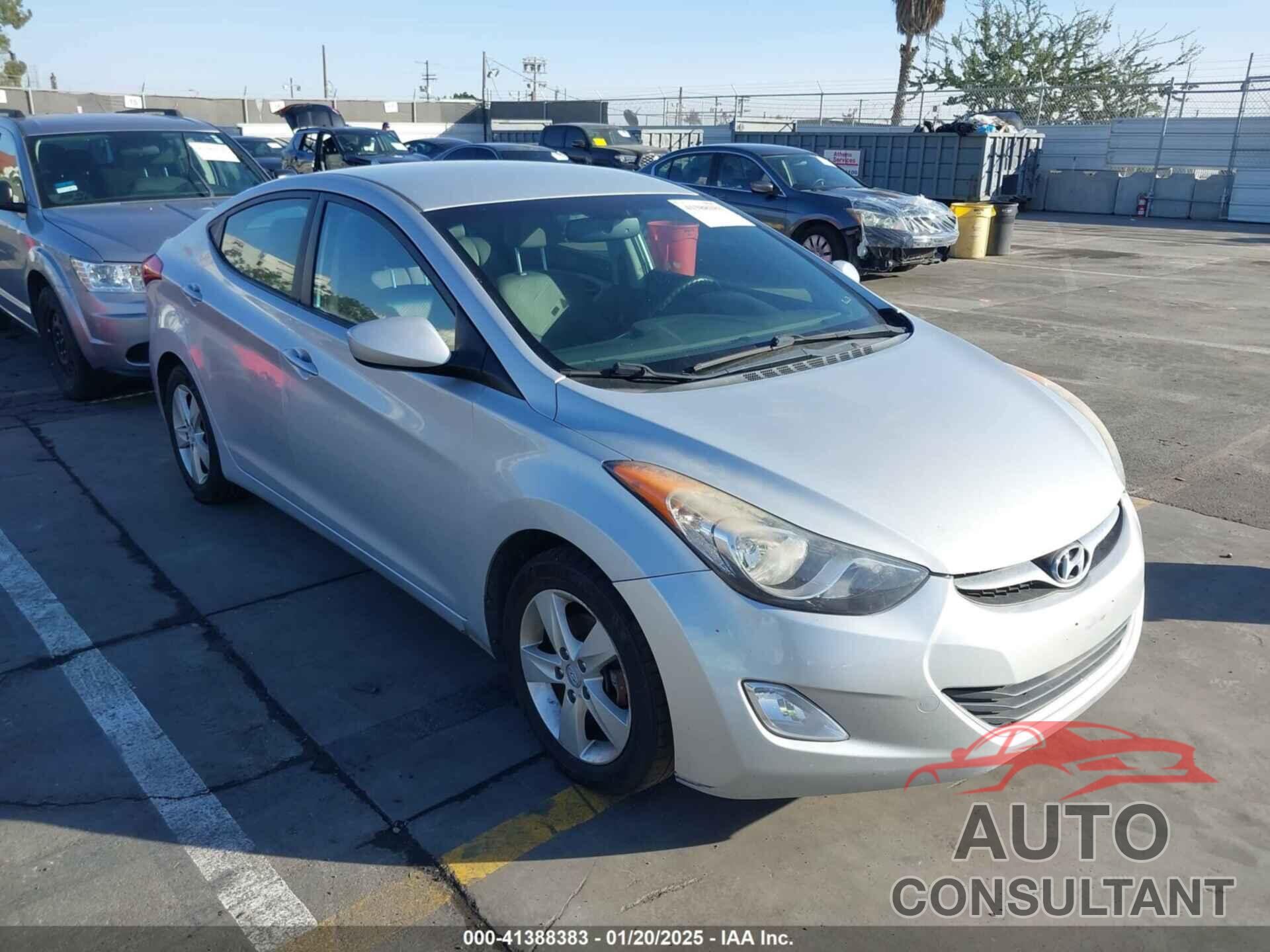 HYUNDAI ELANTRA 2013 - KMHDH4AEXDU013876