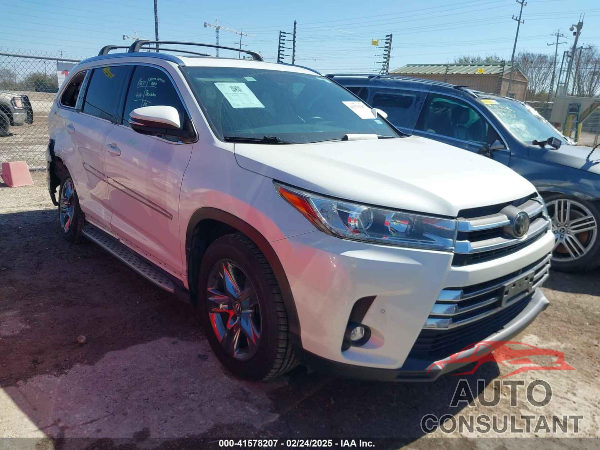 TOYOTA HIGHLANDER 2019 - 5TDDZRFH0KS969404