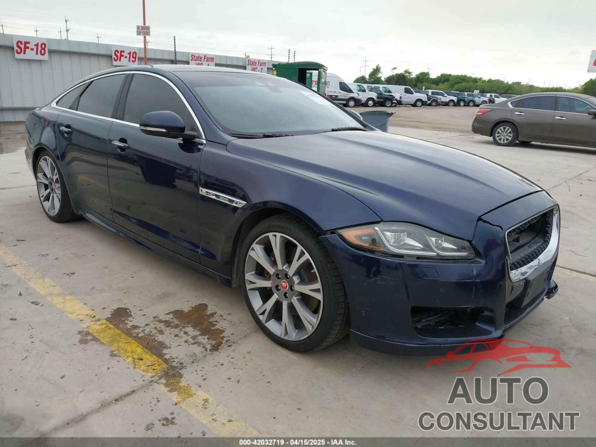 JAGUAR XJ 2018 - SAJWA1C74J8W14026
