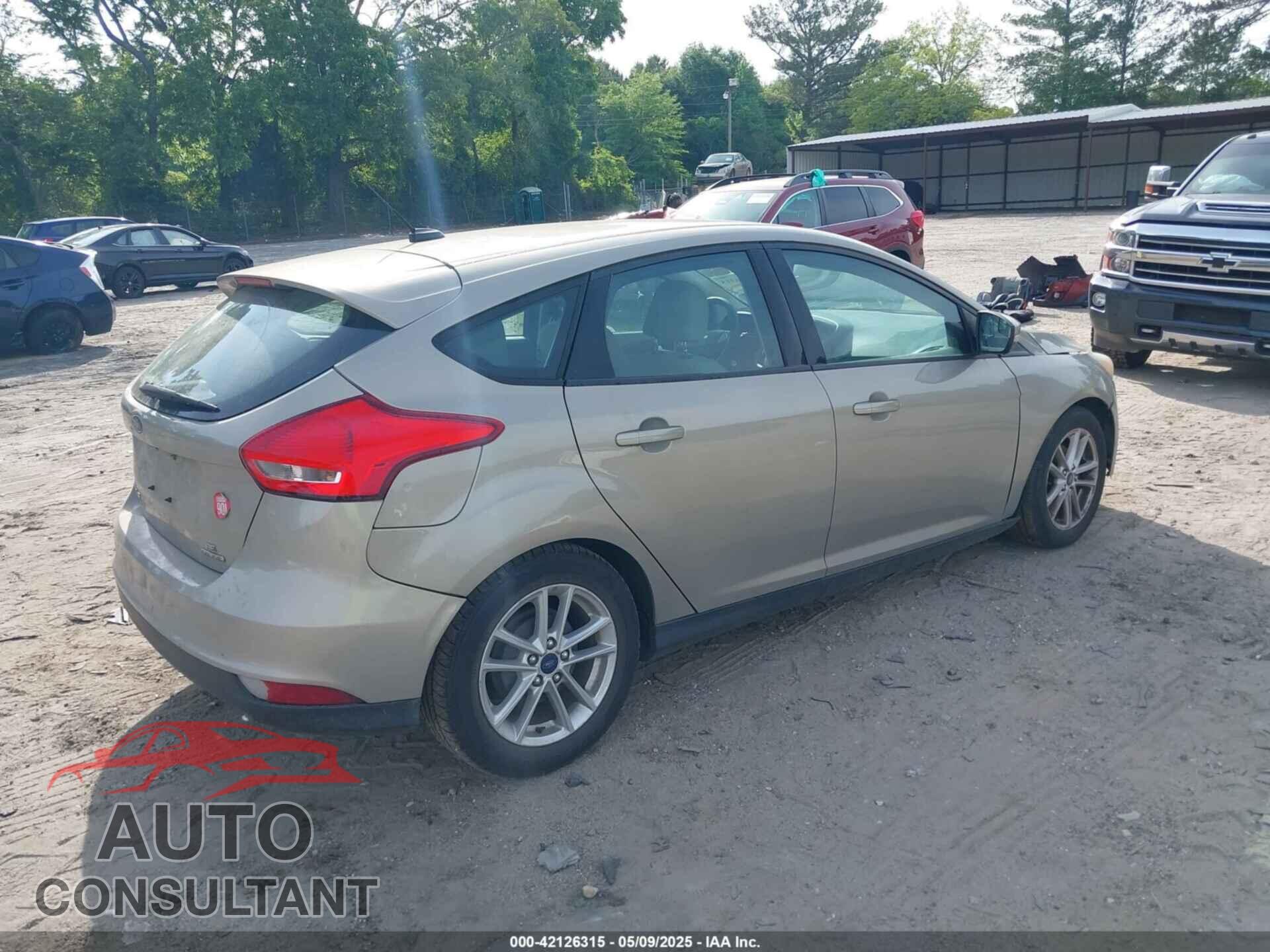 FORD FOCUS 2016 - 1FADP3K28GL263879