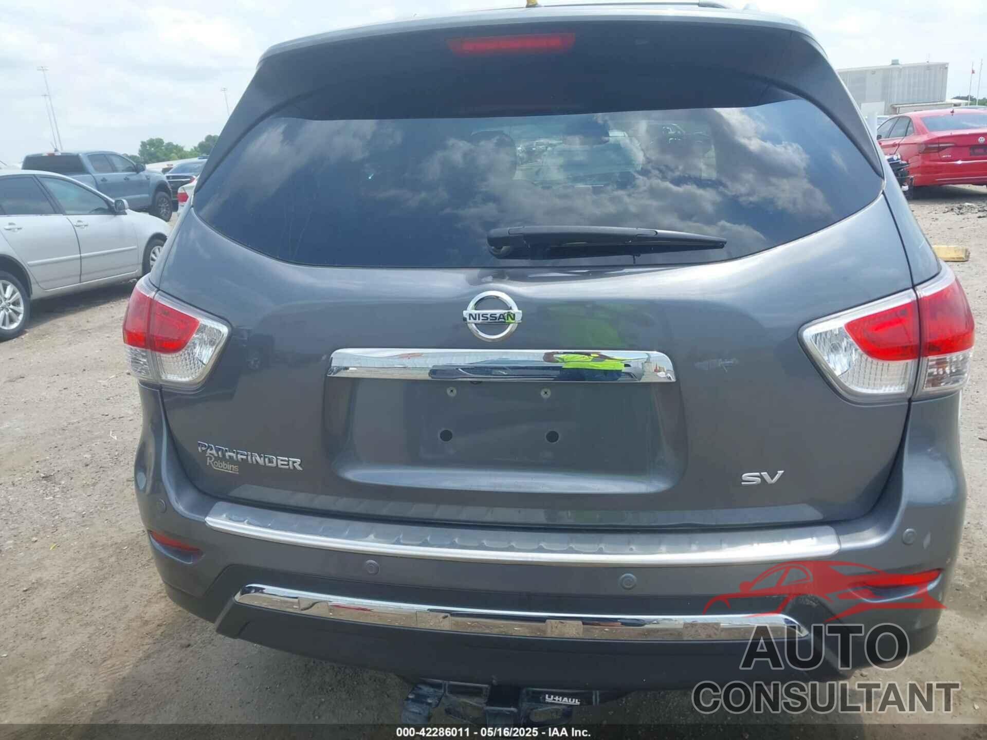 NISSAN PATHFINDER 2016 - 5N1AR2MN4GC670098