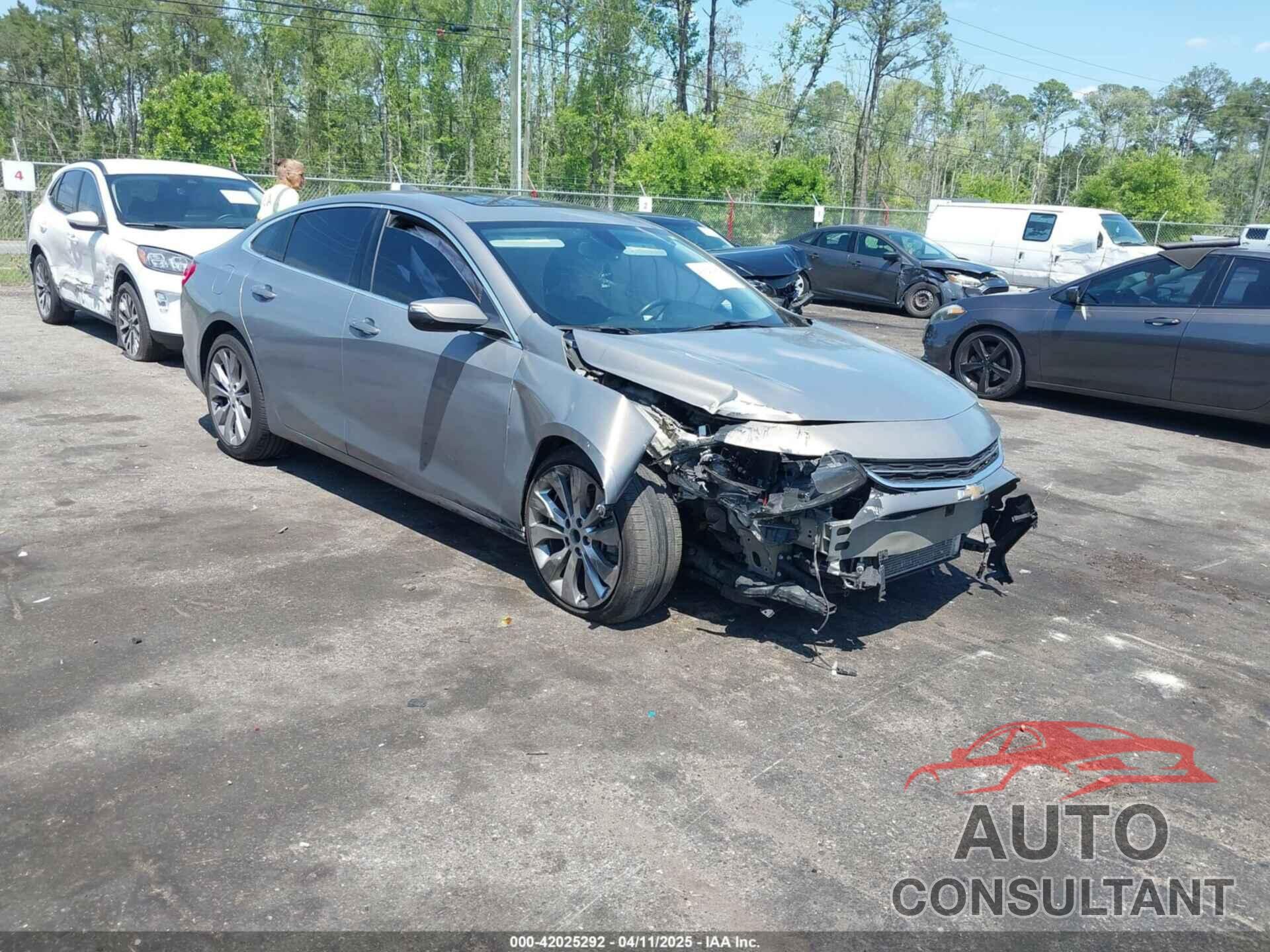CHEVROLET MALIBU 2017 - 1G1ZH5SX4HF232609