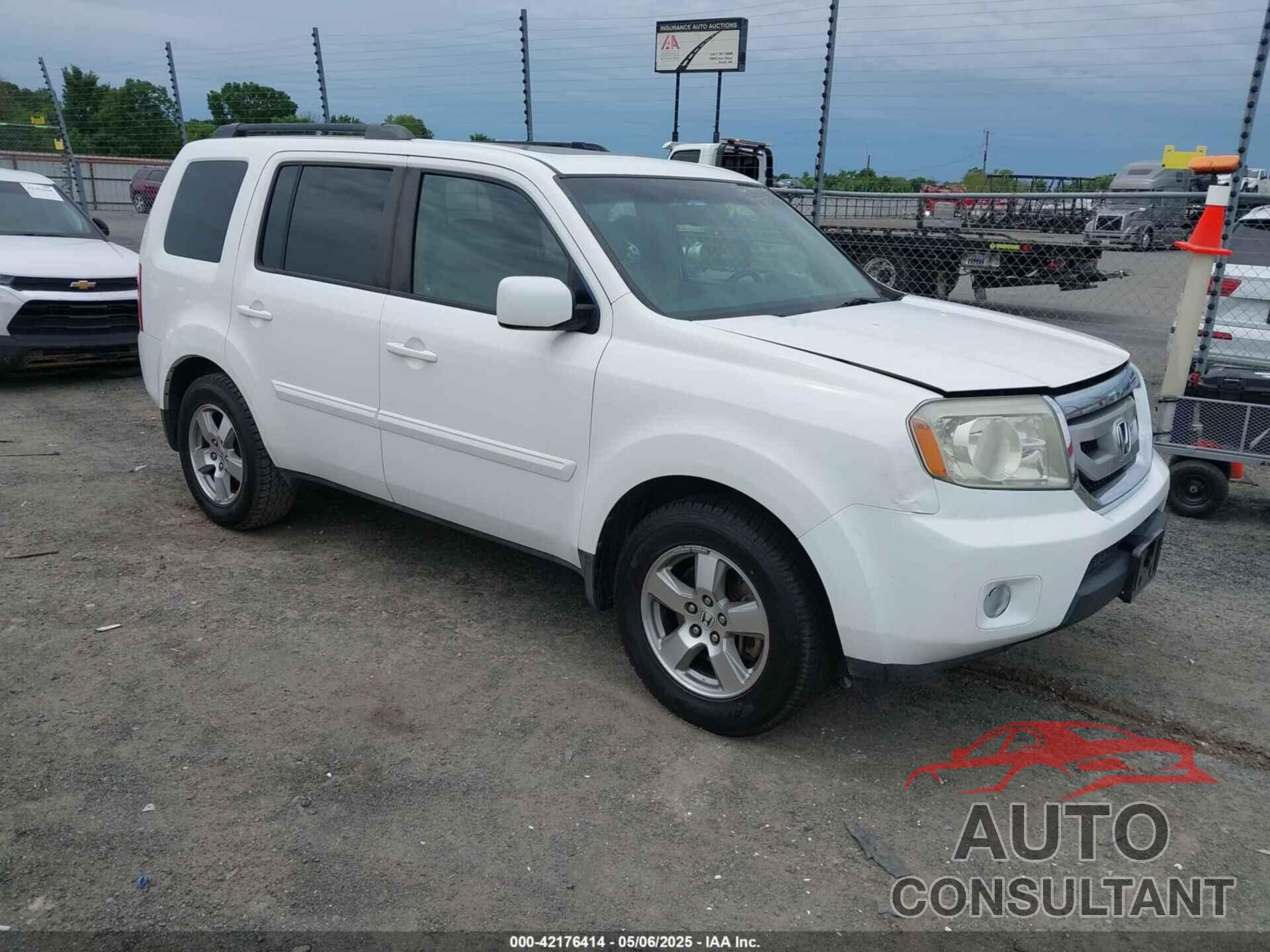 HONDA PILOT 2009 - 5FNYF38599B017901