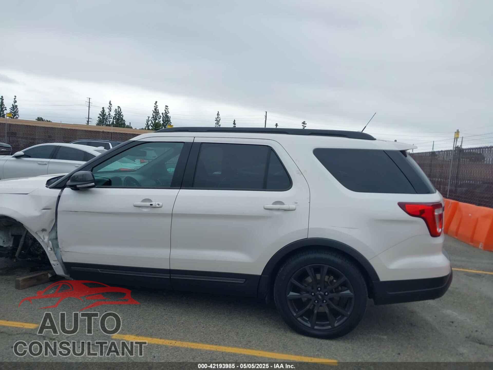 FORD EXPLORER 2018 - 1FM5K7D83JGB65716