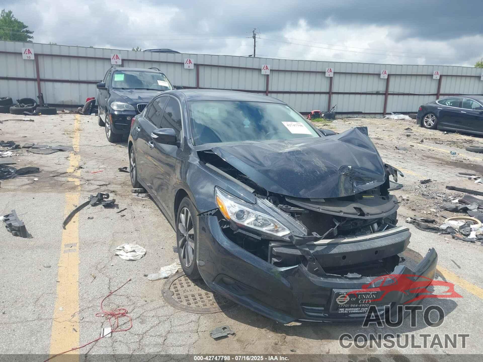 NISSAN ALTIMA 2017 - 1N4AL3AP0HC269804