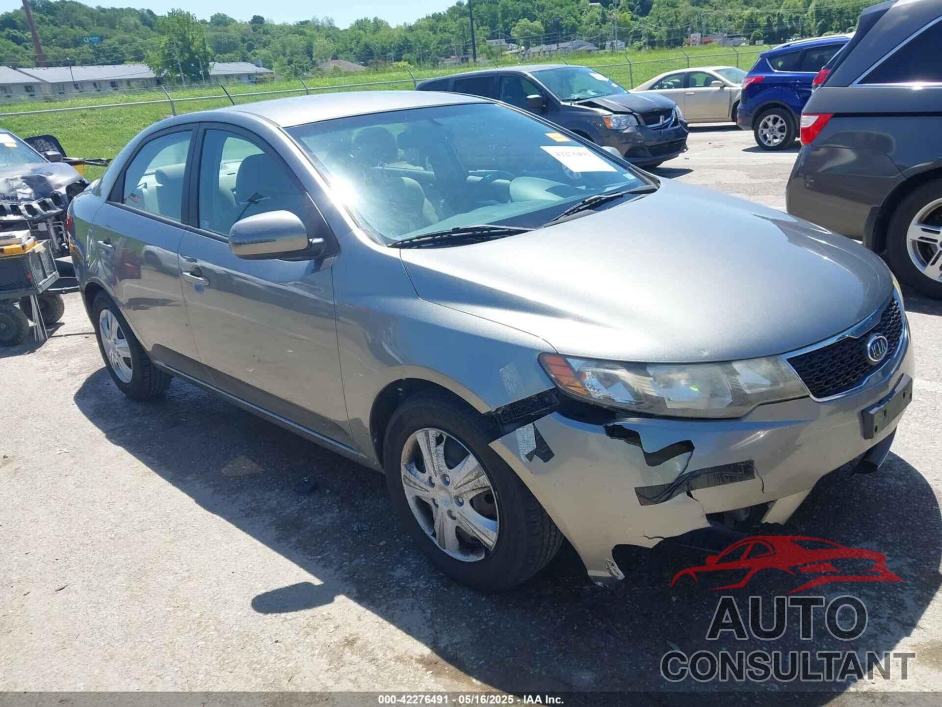 KIA FORTE 2011 - KNAFU4A24B5890107