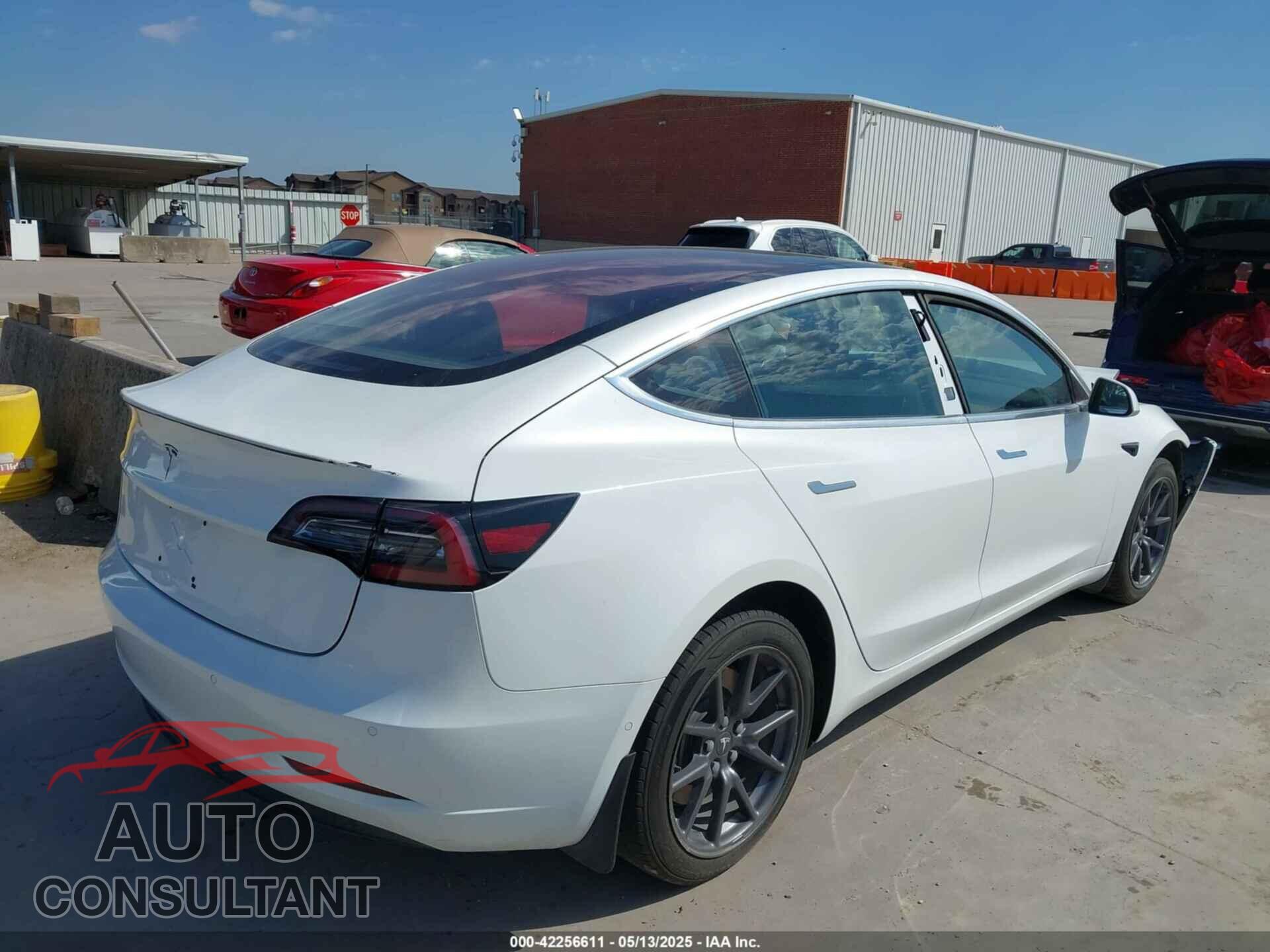 TESLA MODEL 3 2018 - 5YJ3E1EA7JF005818