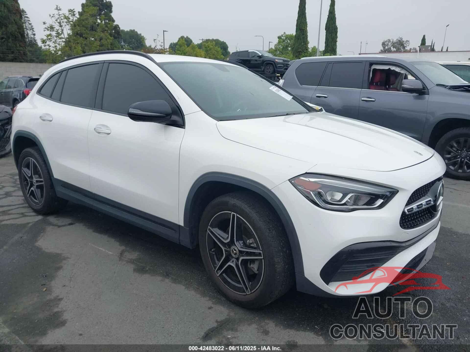 MERCEDES-BENZ GLA 250 2023 - W1N4N4GB0PJ530614