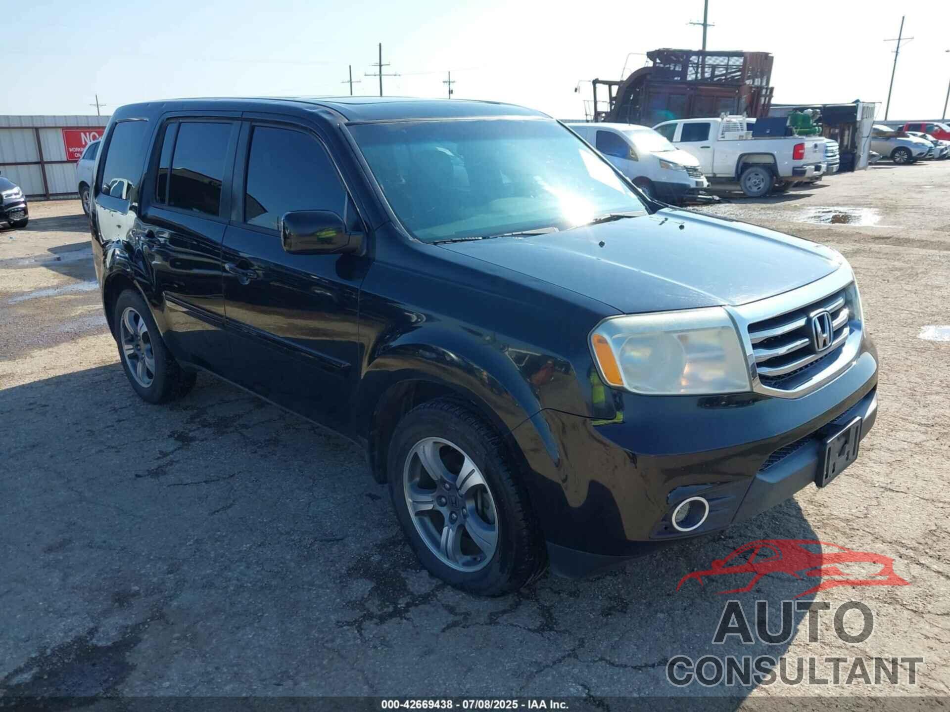 HONDA PILOT 2015 - 5FNYF3H30FB024424