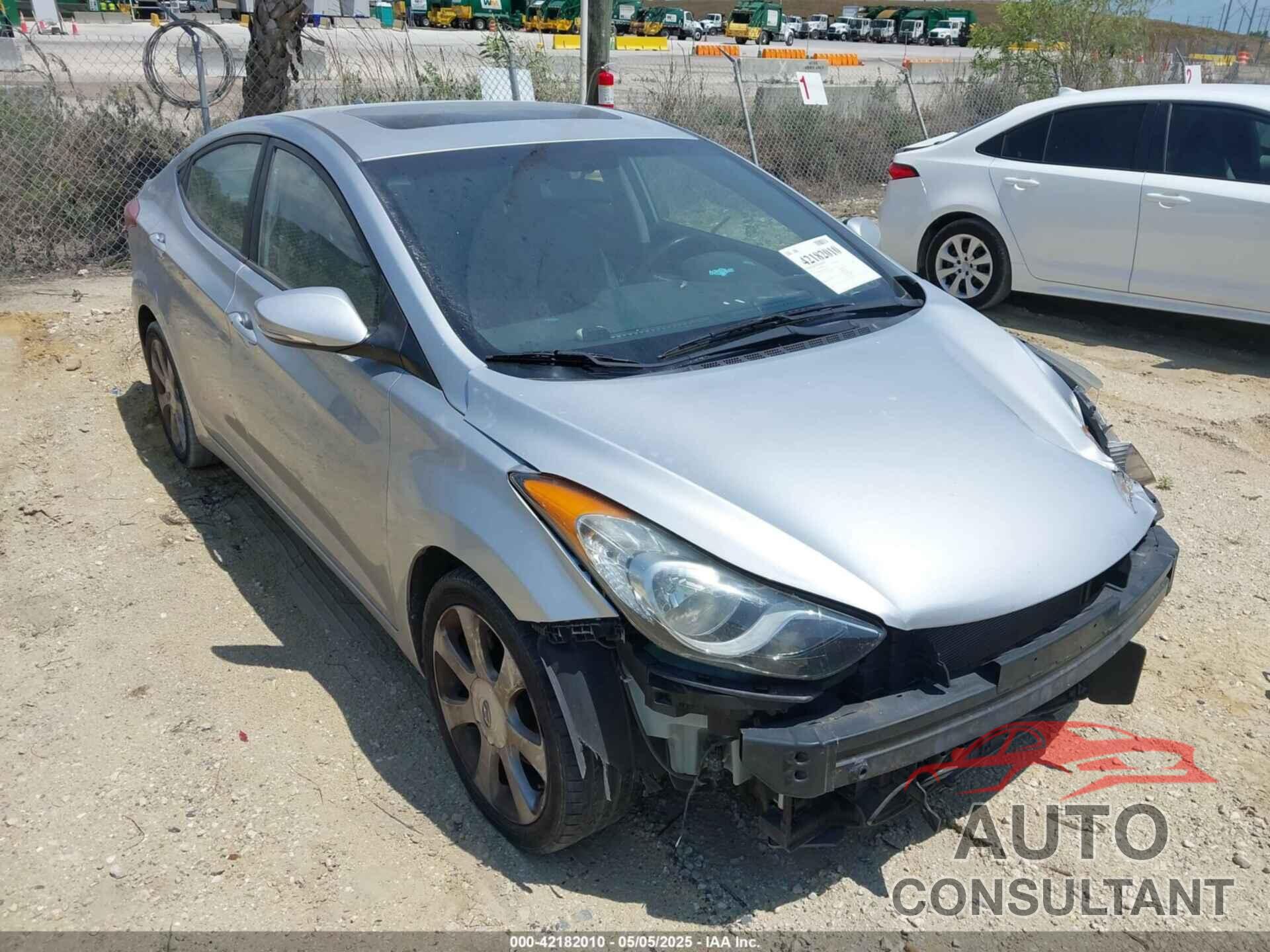 HYUNDAI ELANTRA 2011 - KMHDH4AE7BU167510