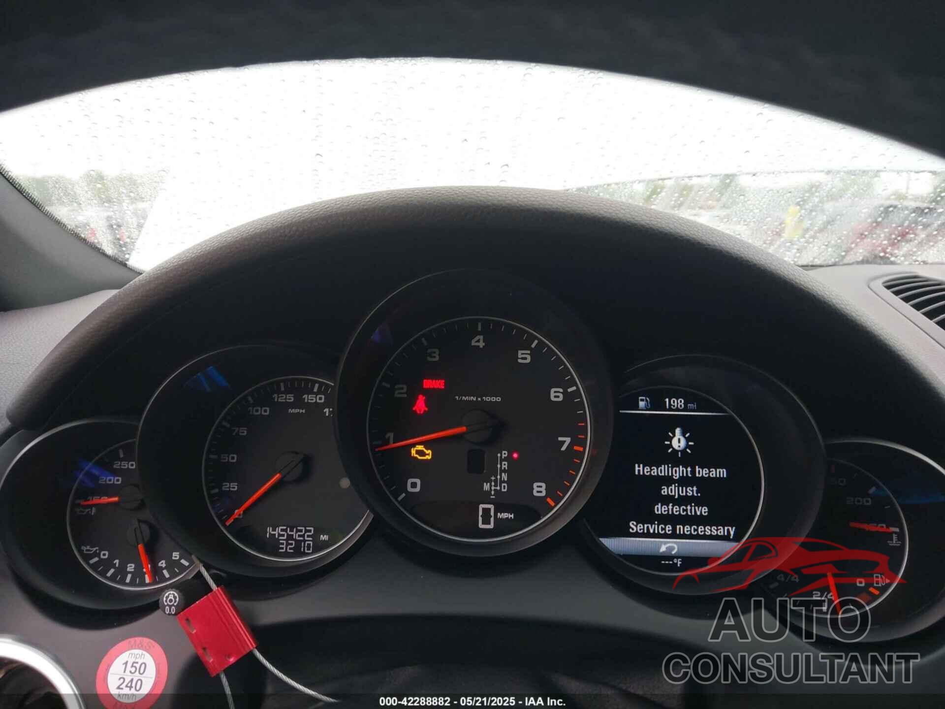 PORSCHE CAYENNE 2017 - WP1AA2A25HKA80522
