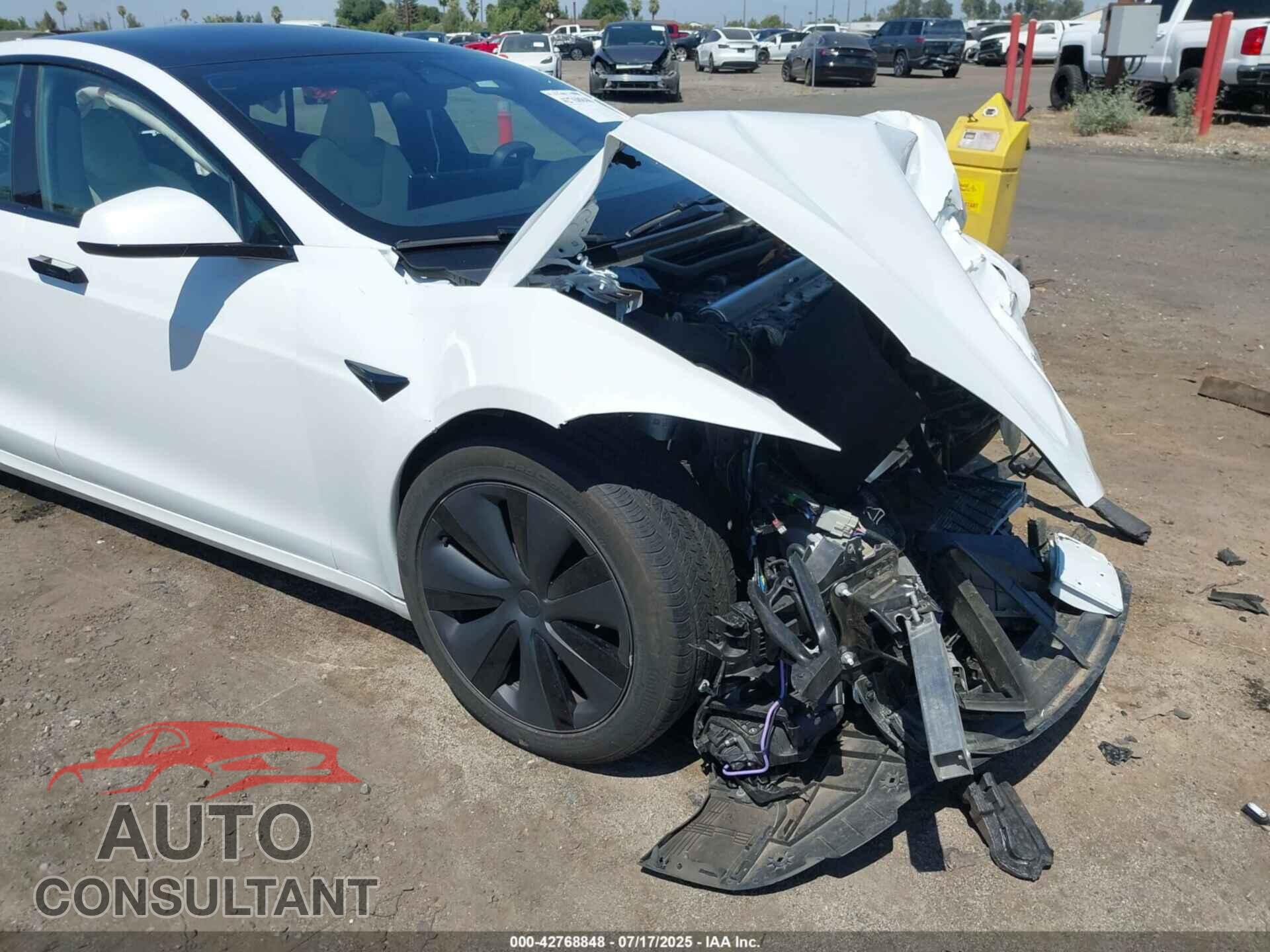 TESLA MODEL S 2023 - 5YJSA1E5XPF518693