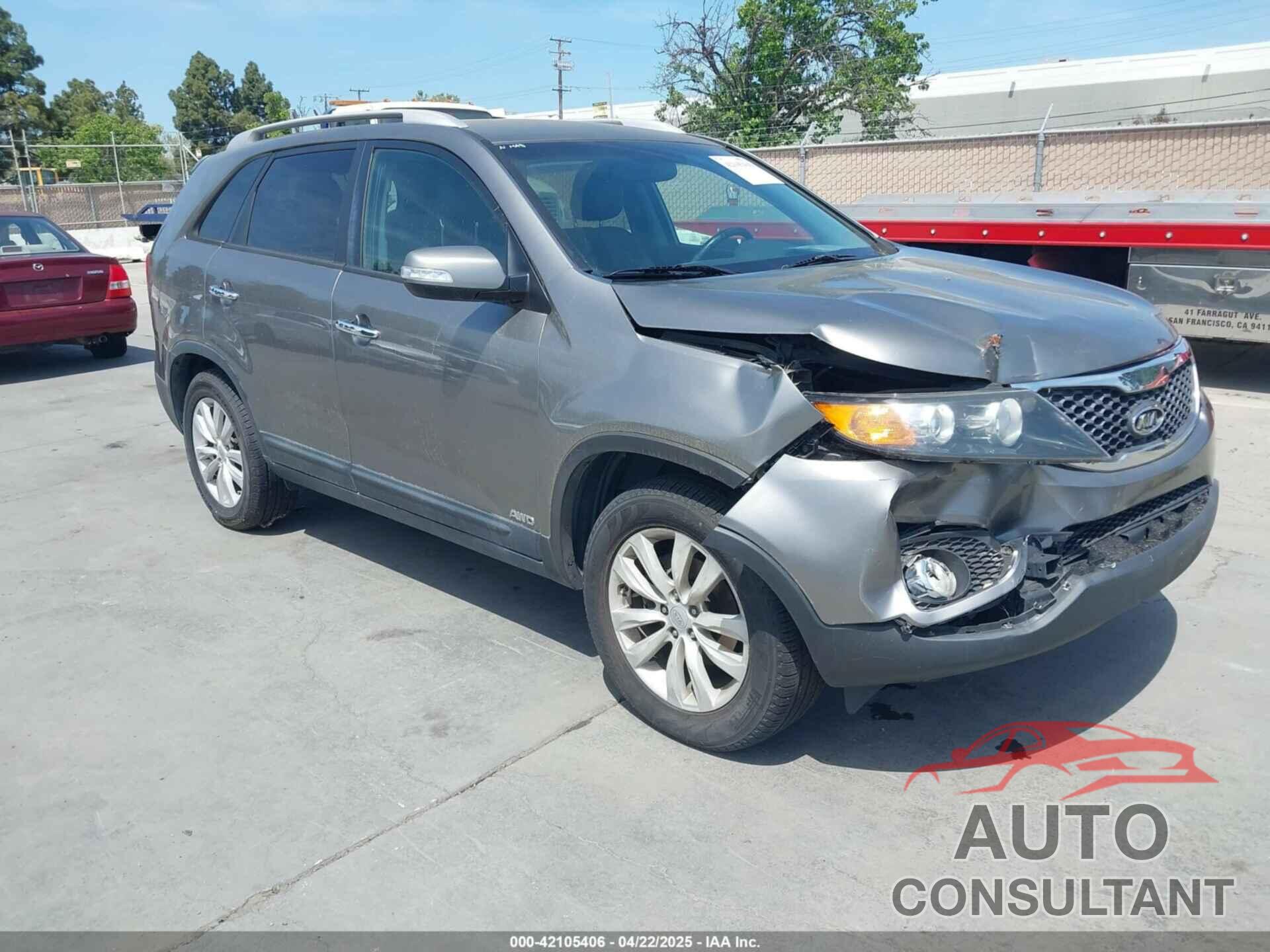 KIA SORENTO 2011 - 5XYKUDA29BG055919