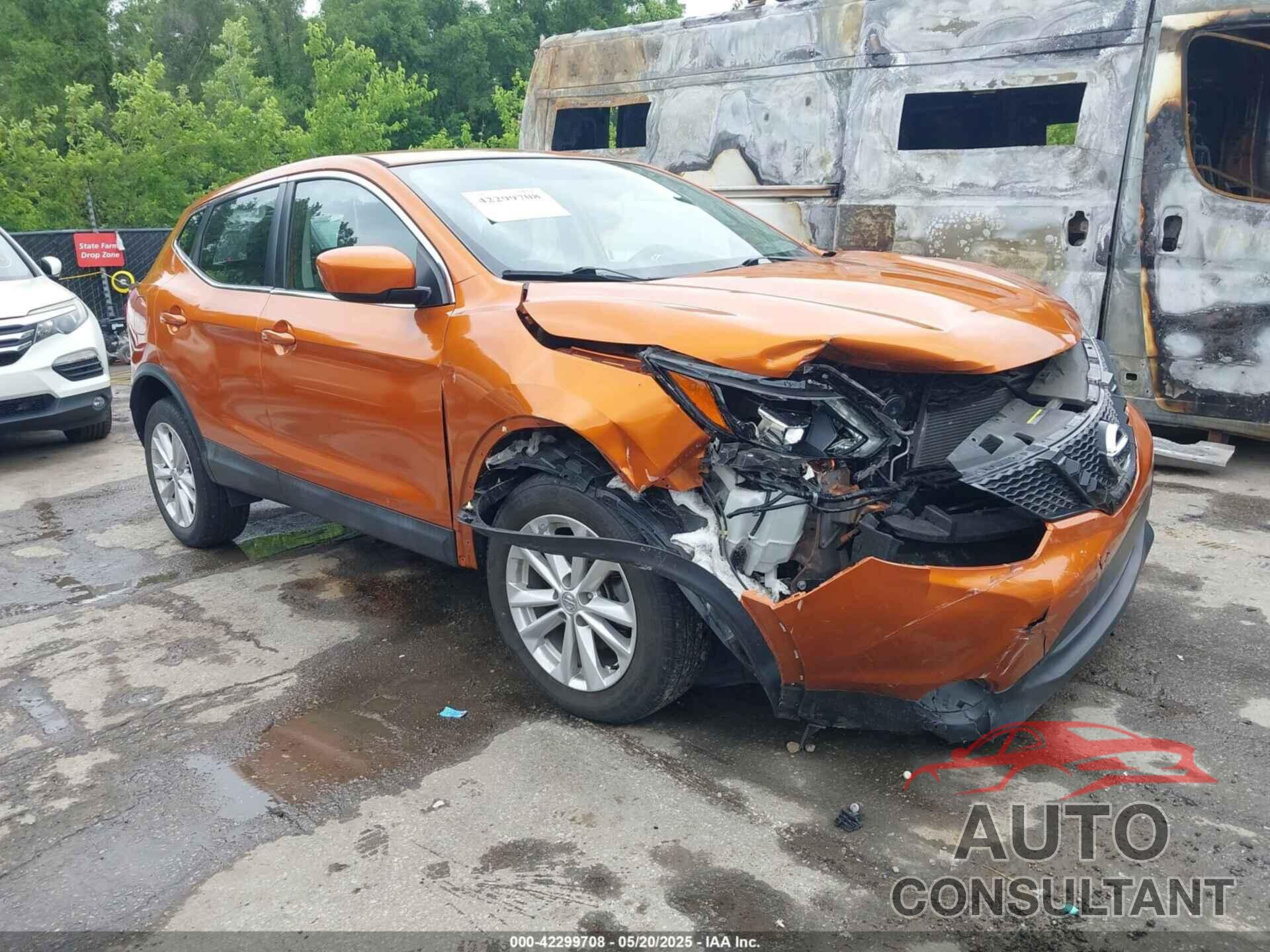 NISSAN ROGUE SPORT 2017 - JN1BJ1CR2HW144456
