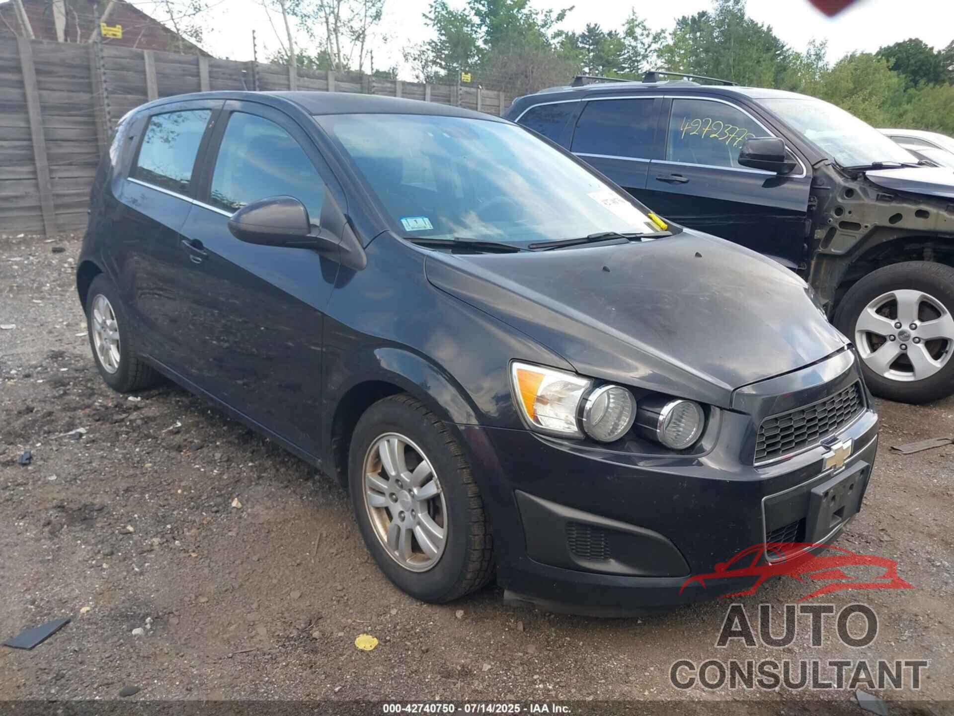 CHEVROLET SONIC 2013 - 1G1JC6SGXD4134336