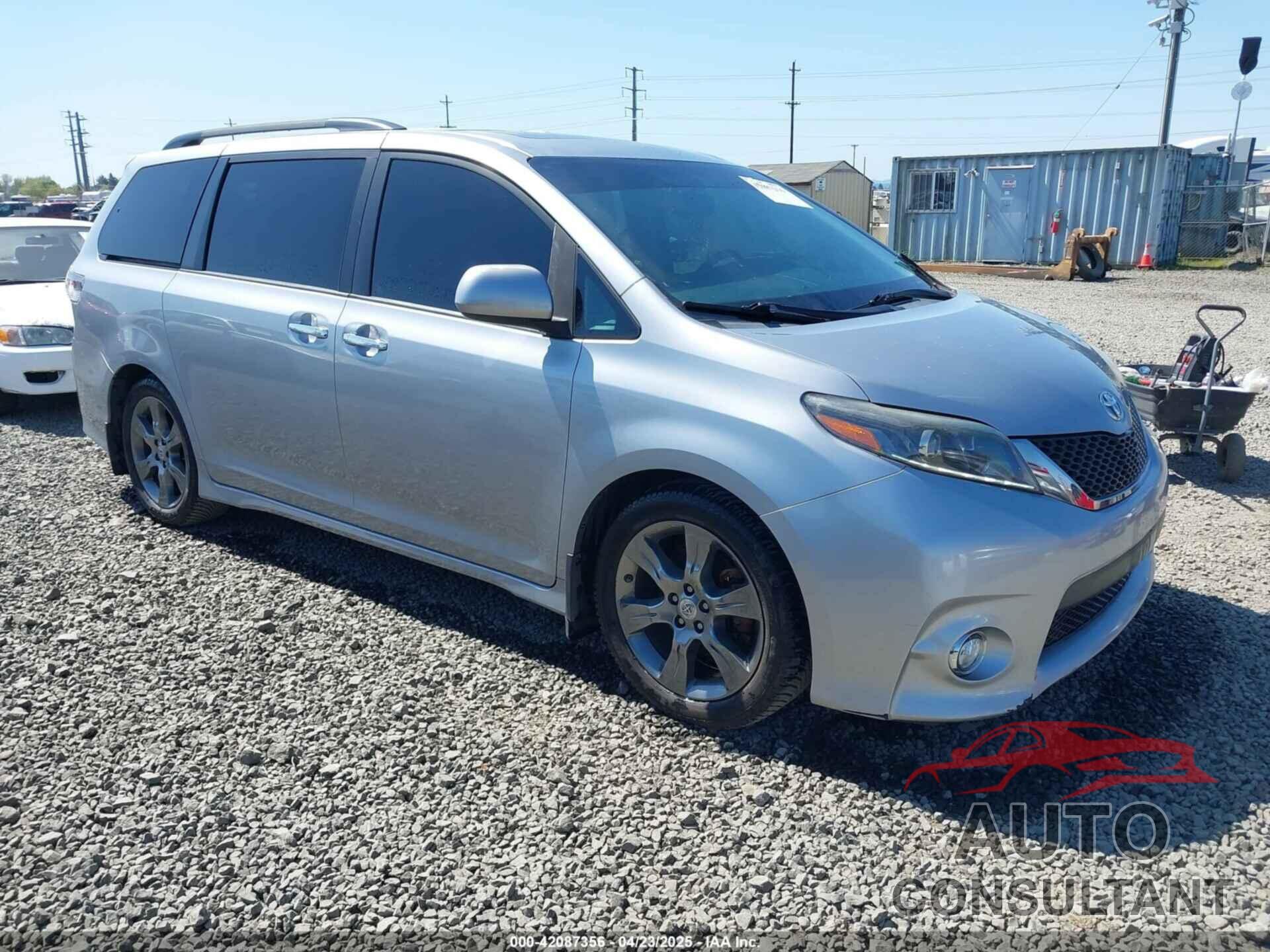 TOYOTA SIENNA 2016 - 5TDXK3DC6GS724040