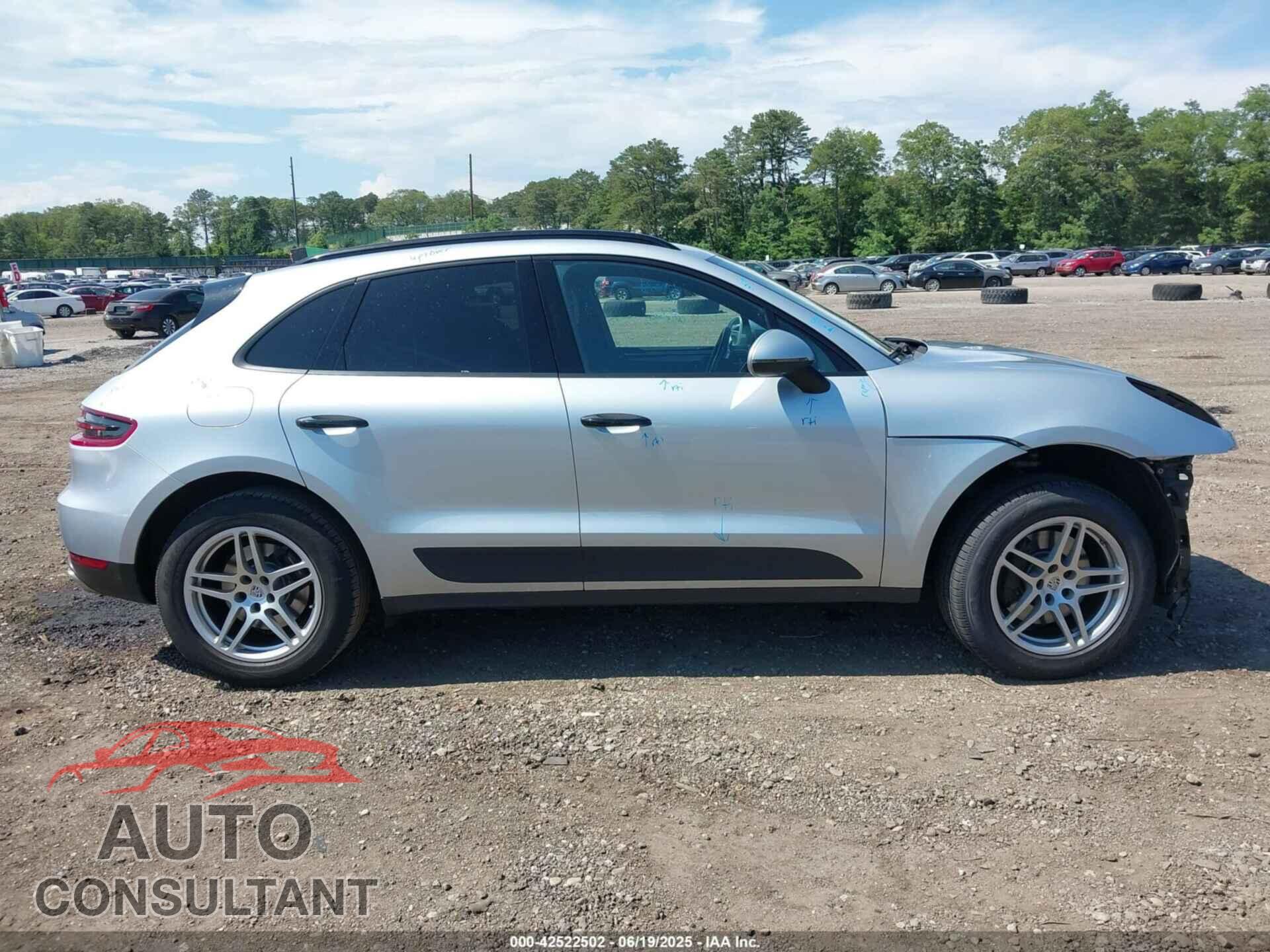 PORSCHE MACAN 2018 - WP1AA2A59JLB04041