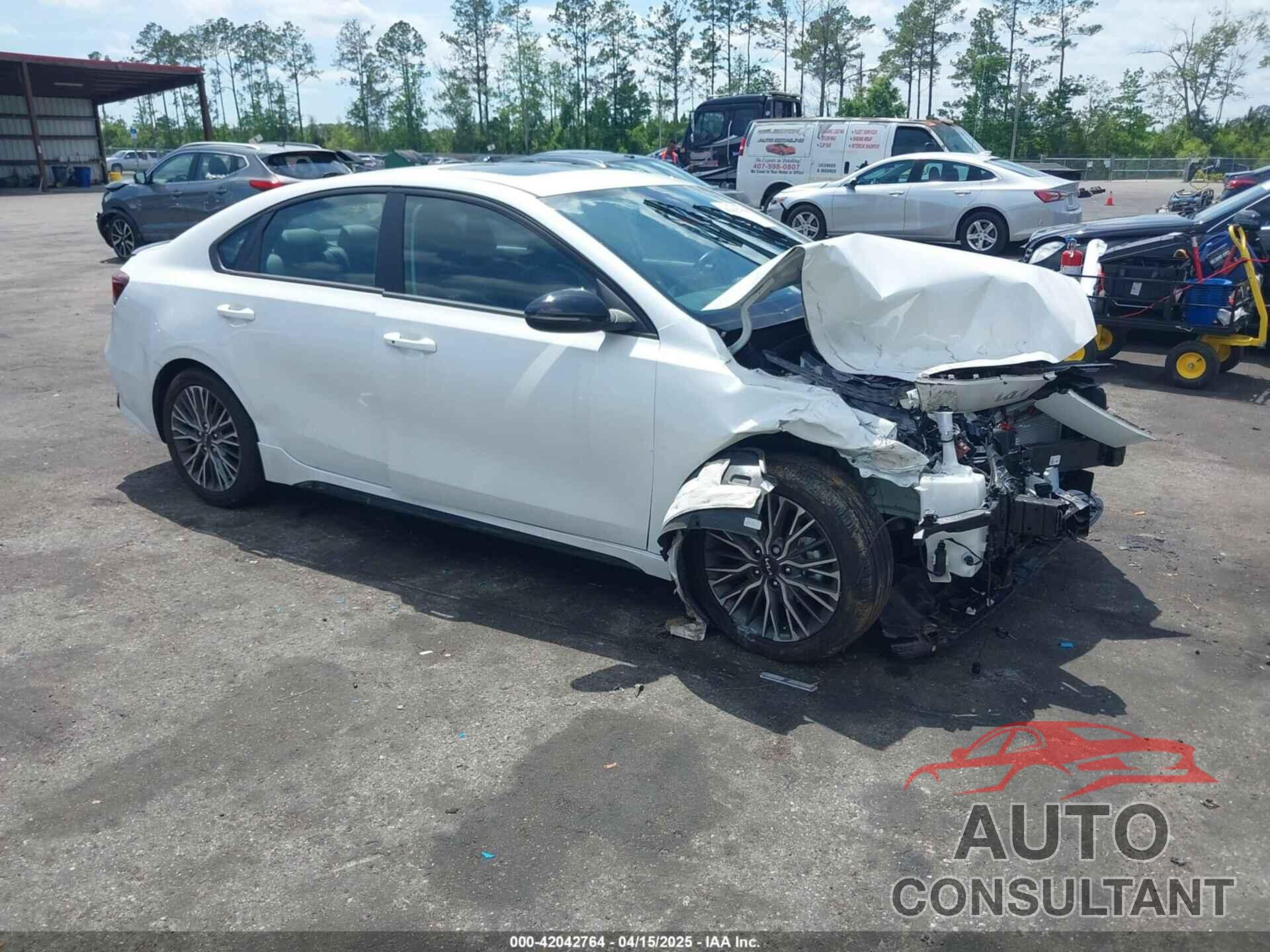 KIA FORTE 2023 - 3KPF54AD8PE638941