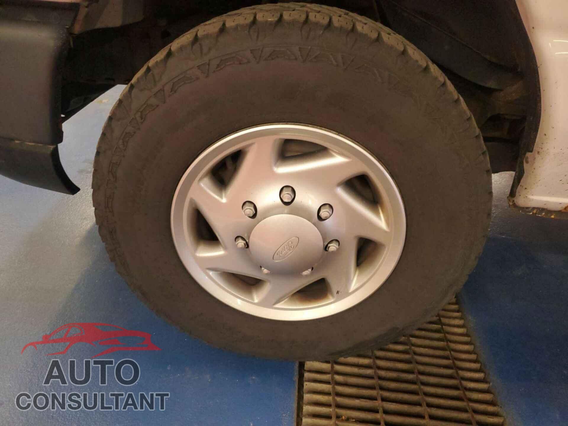 FORD ECONOLINE 2013 - 1FTNE2EL2DDB27613