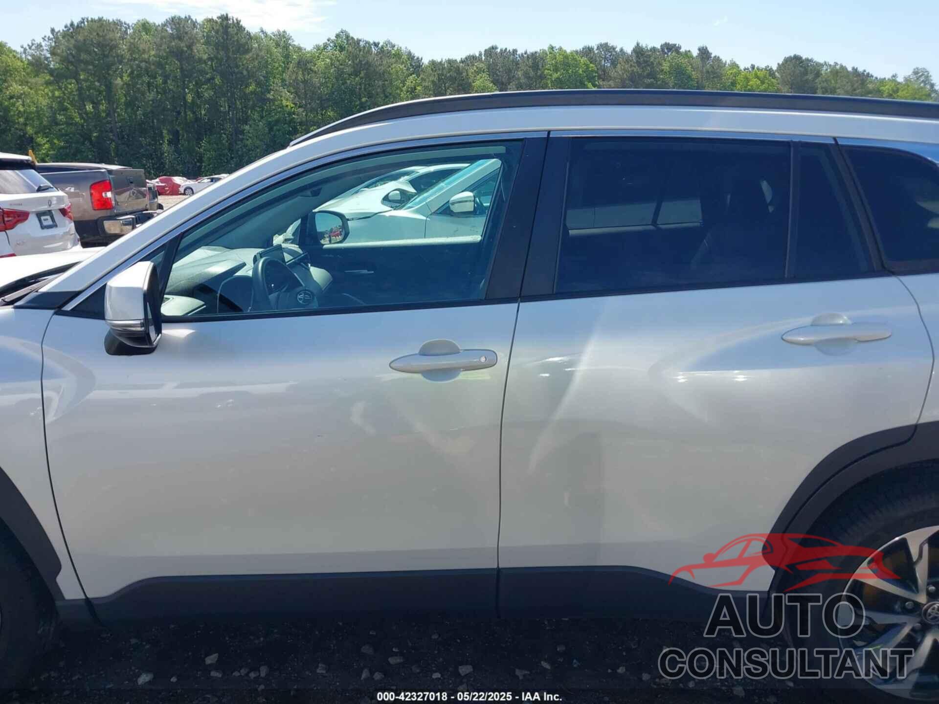 TOYOTA COROLLA CROSS 2022 - 7MUEAAAG0NV003723